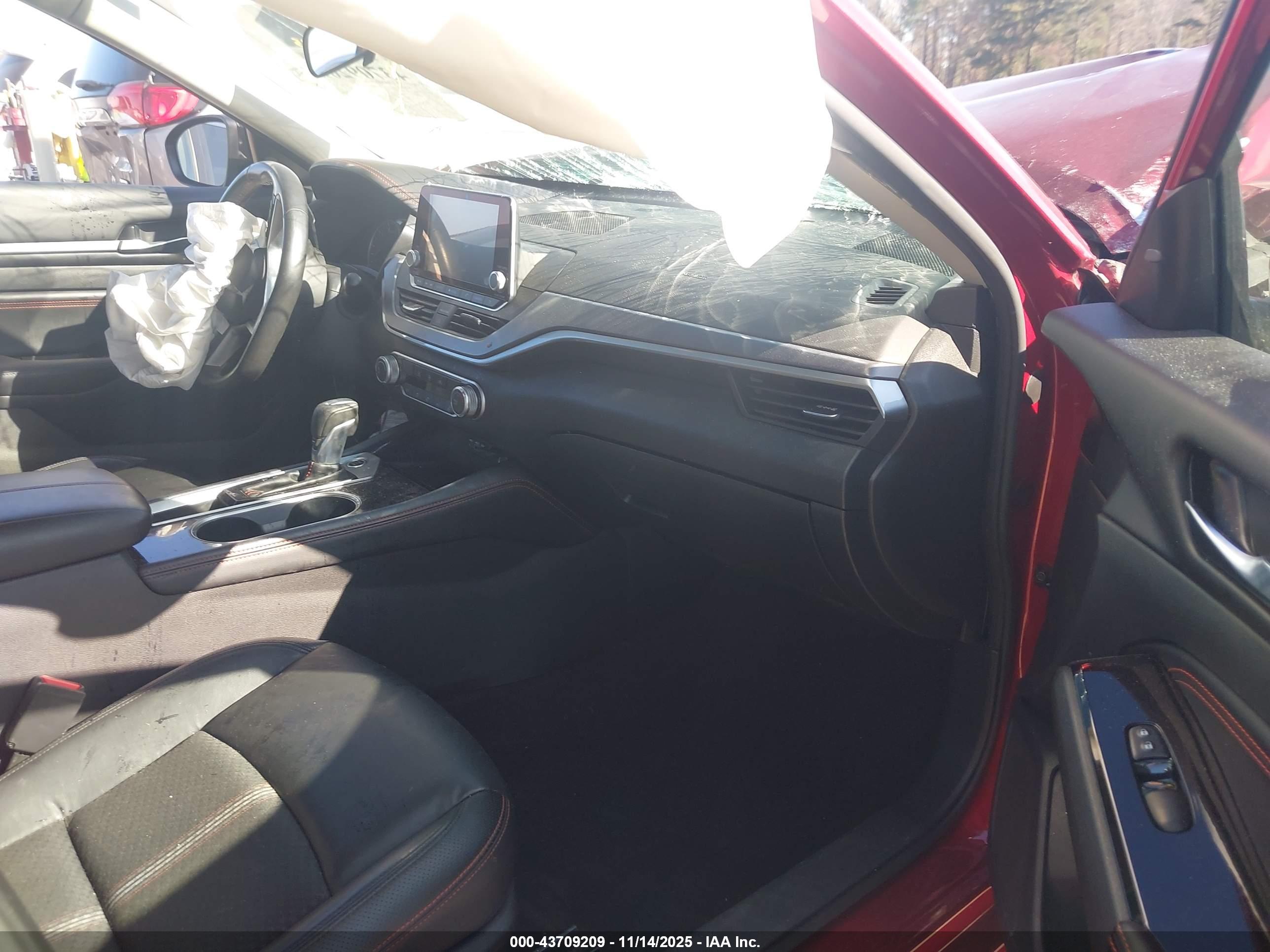 NISSAN ALTIMA image 5