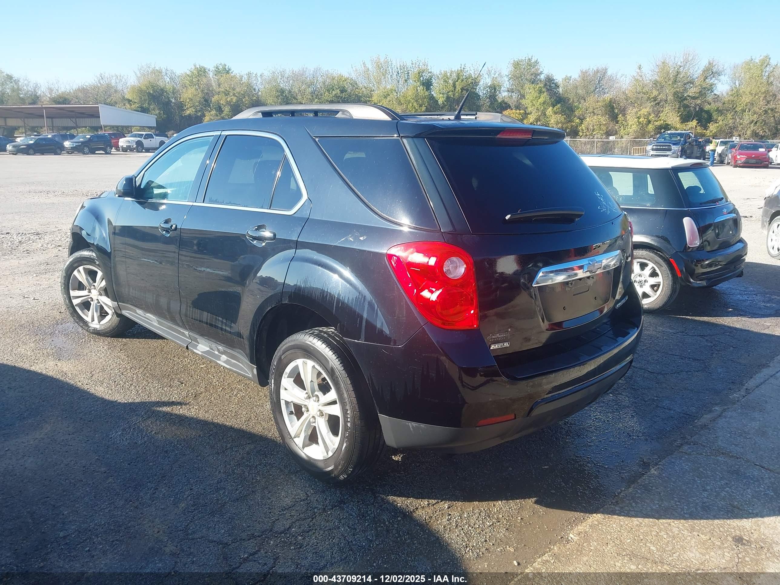 CHEVROLET EQUINOX image 3