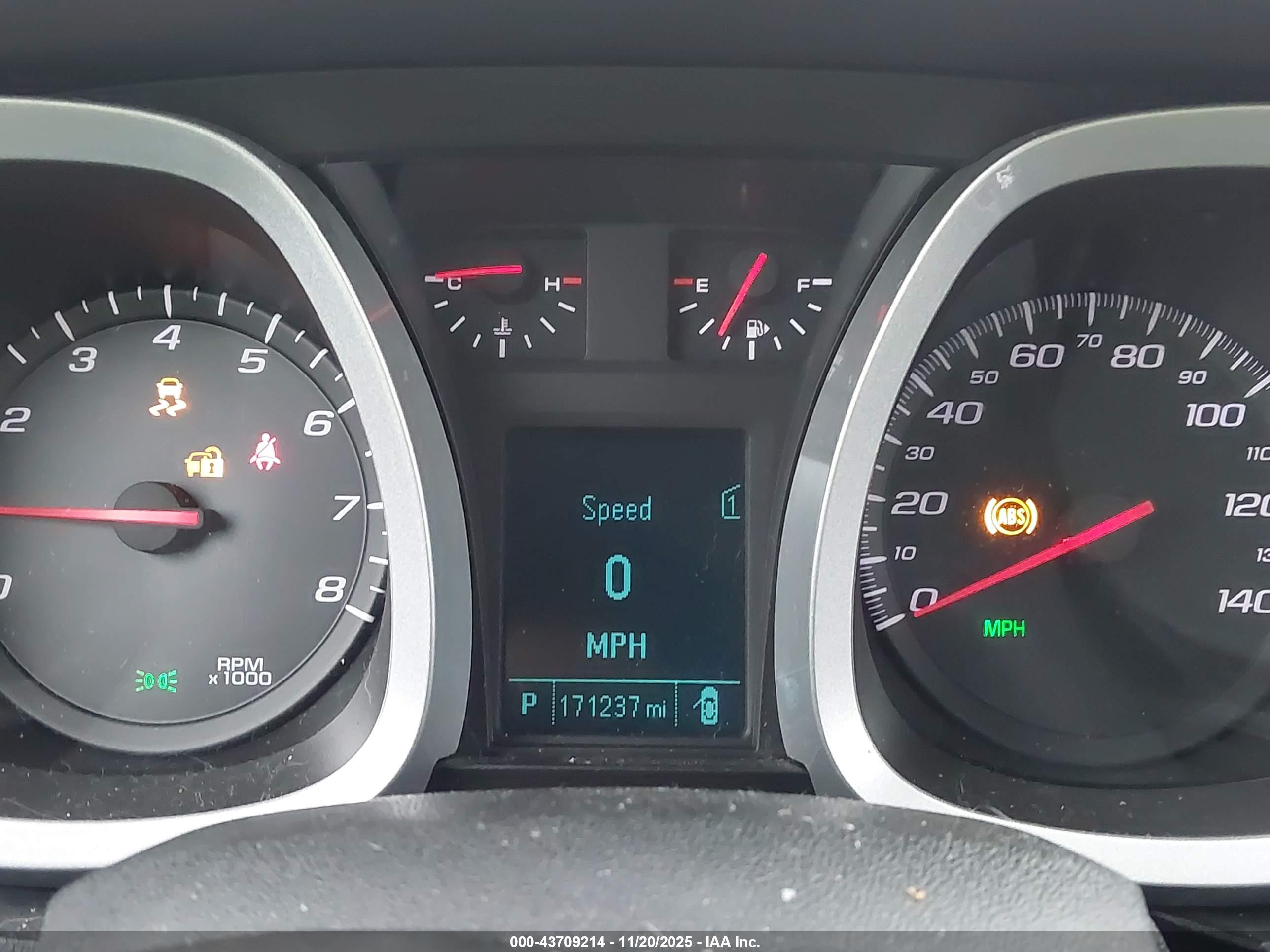 CHEVROLET EQUINOX image 7