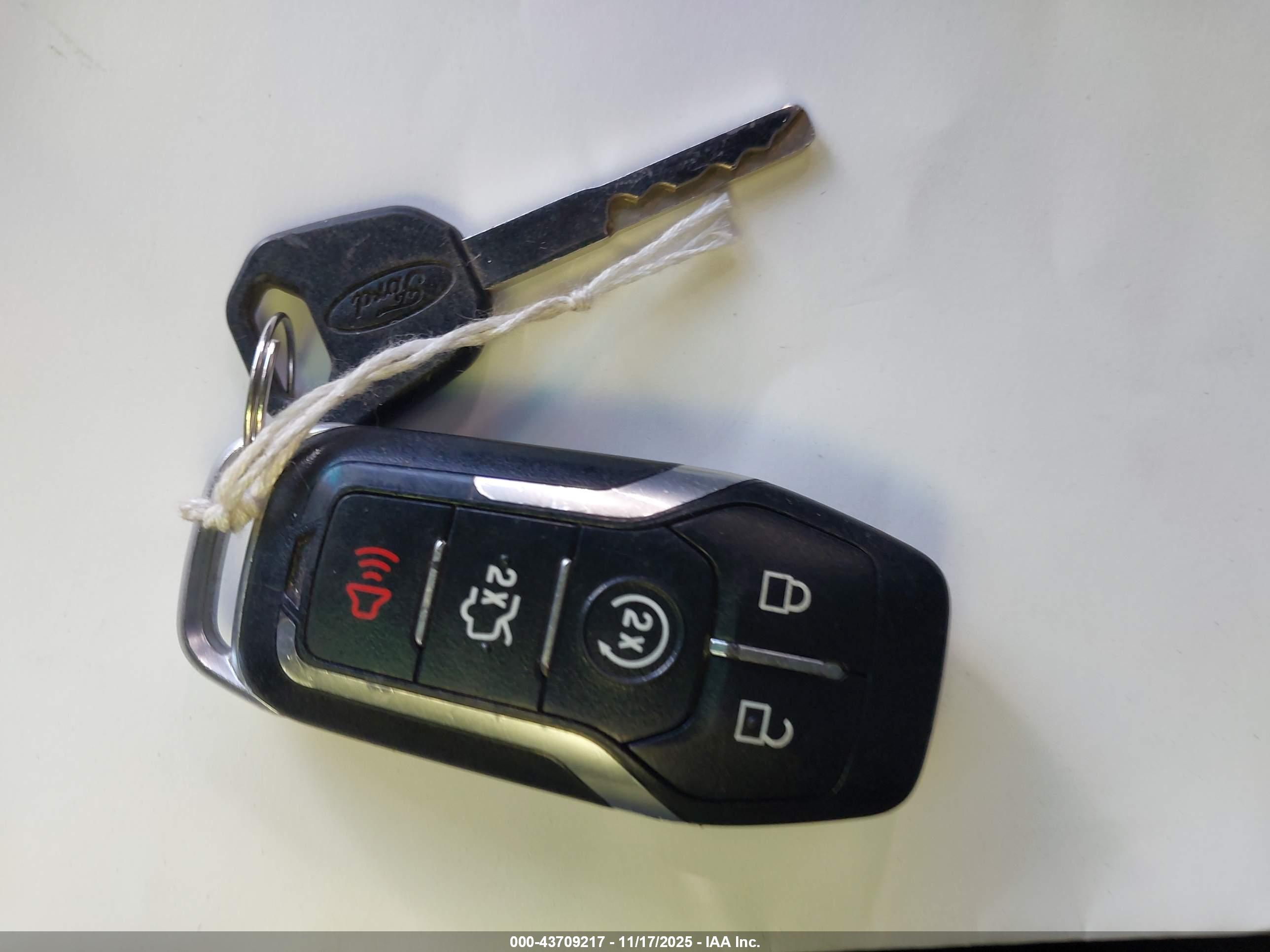 FORD EXPLORER image 11