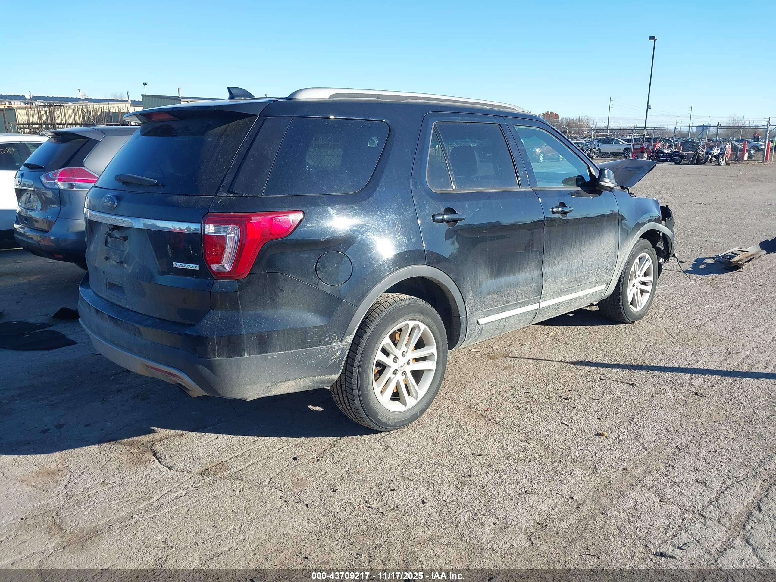 FORD EXPLORER image 4