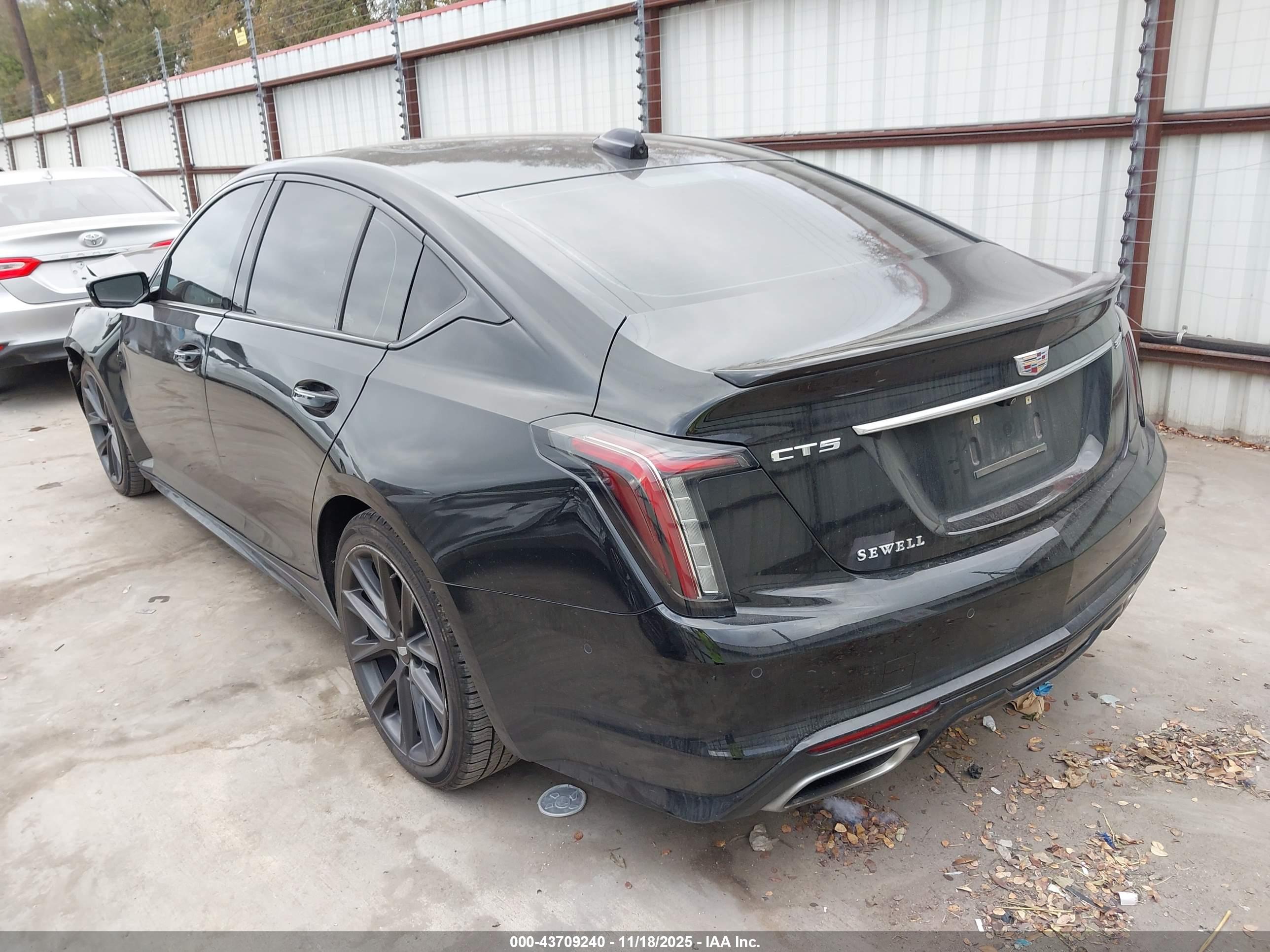 CADILLAC CT5 image 3