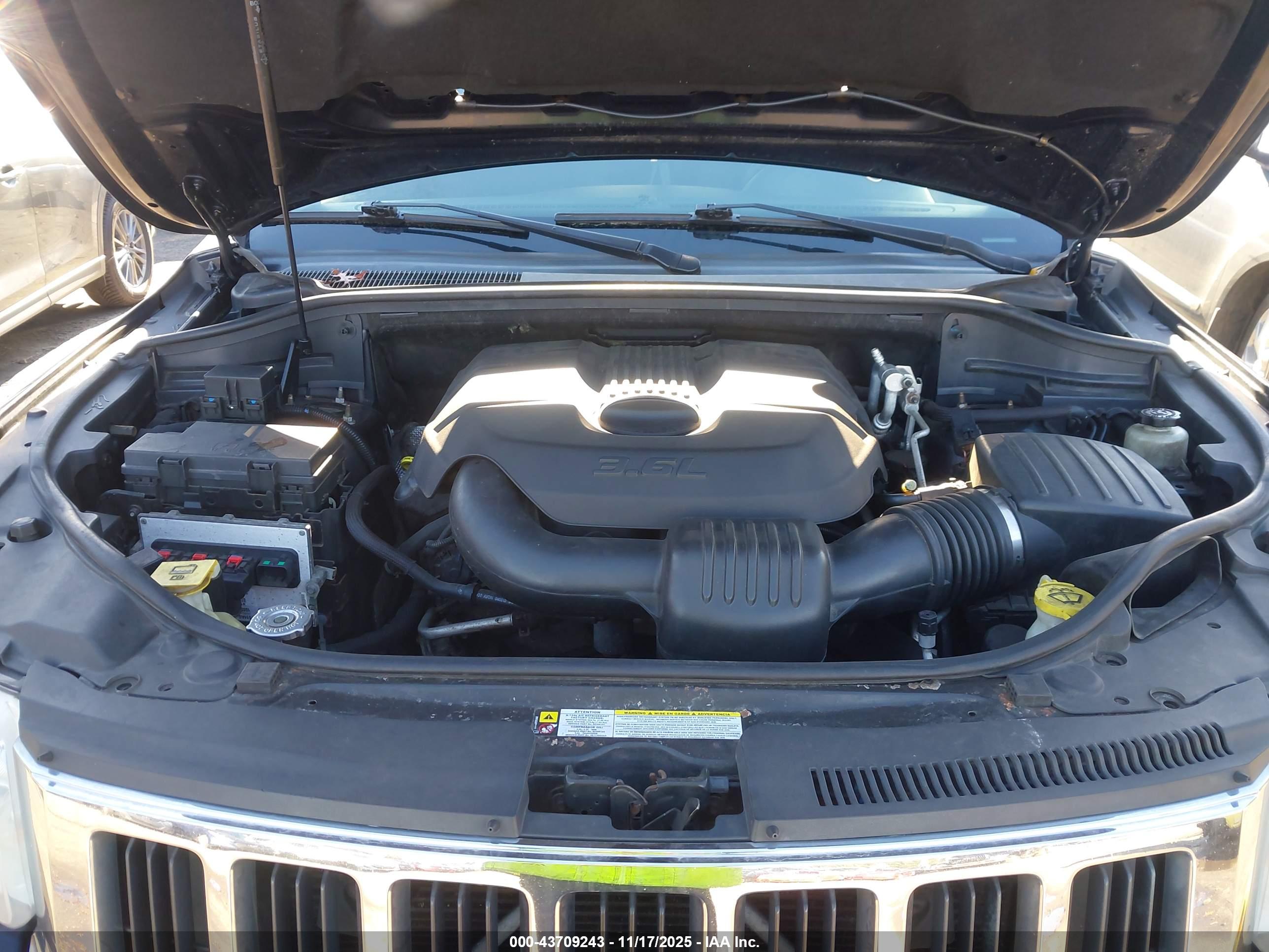 JEEP GRAND image 10
