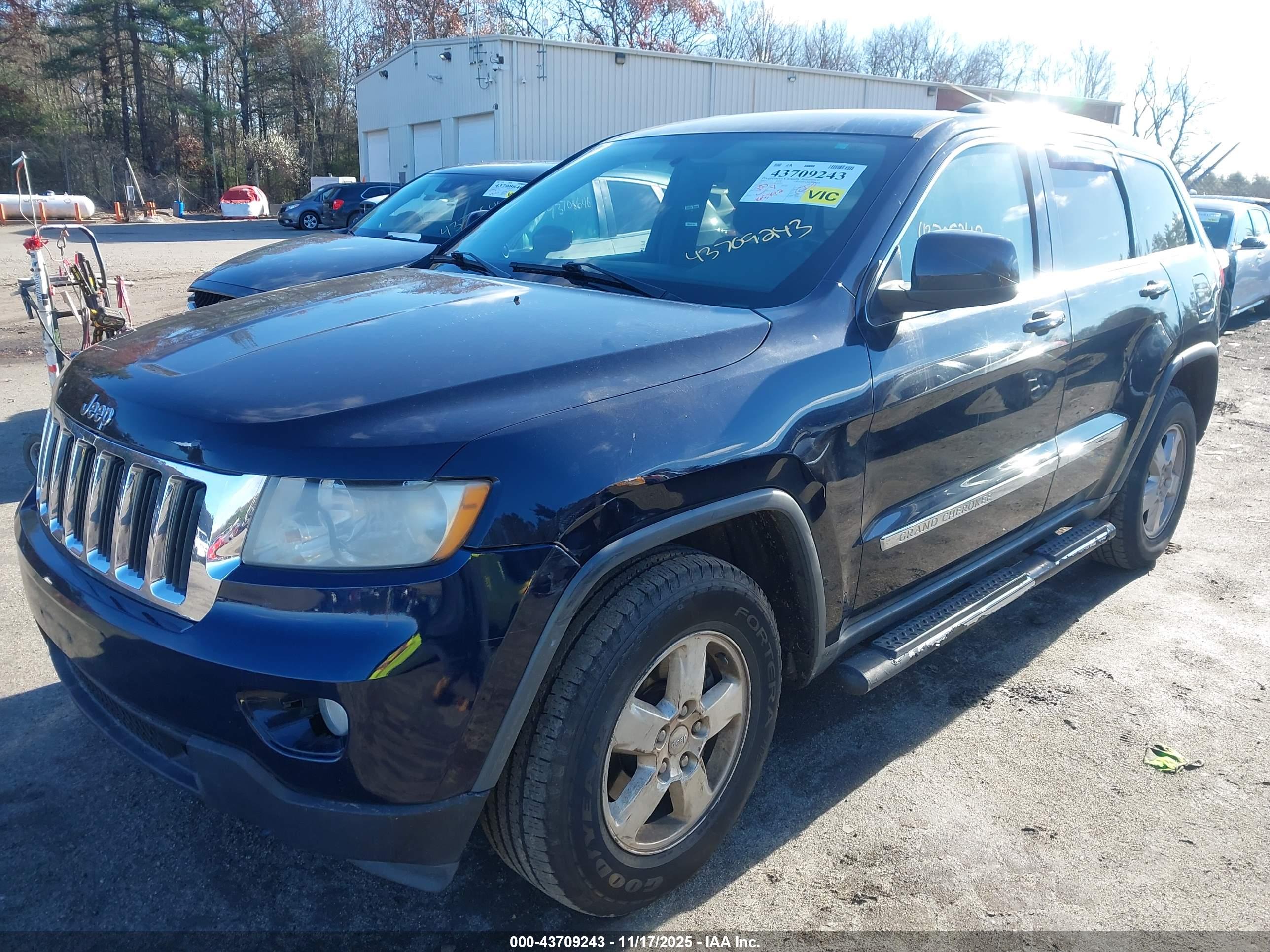 JEEP GRAND image 2