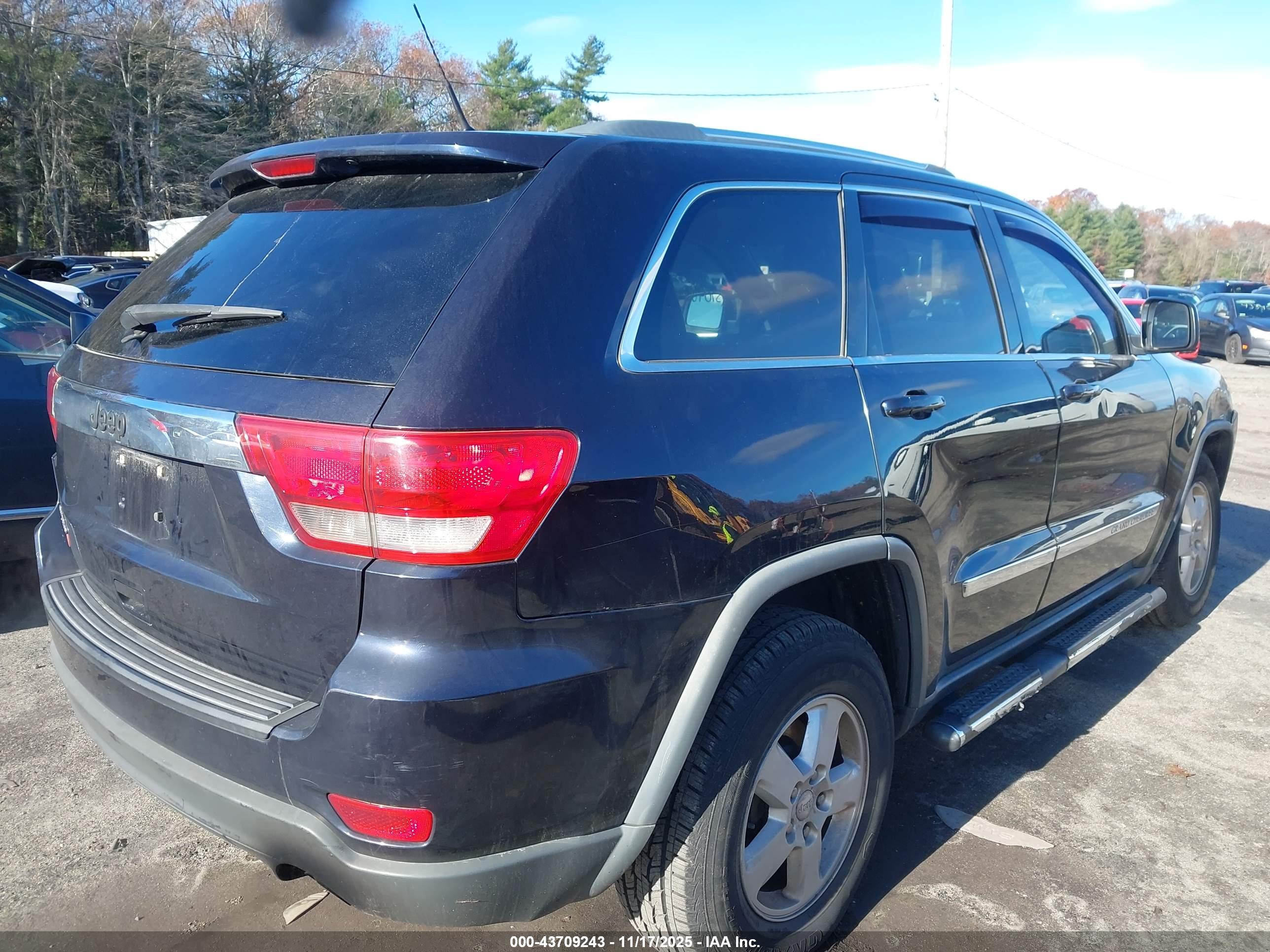 JEEP GRAND image 4