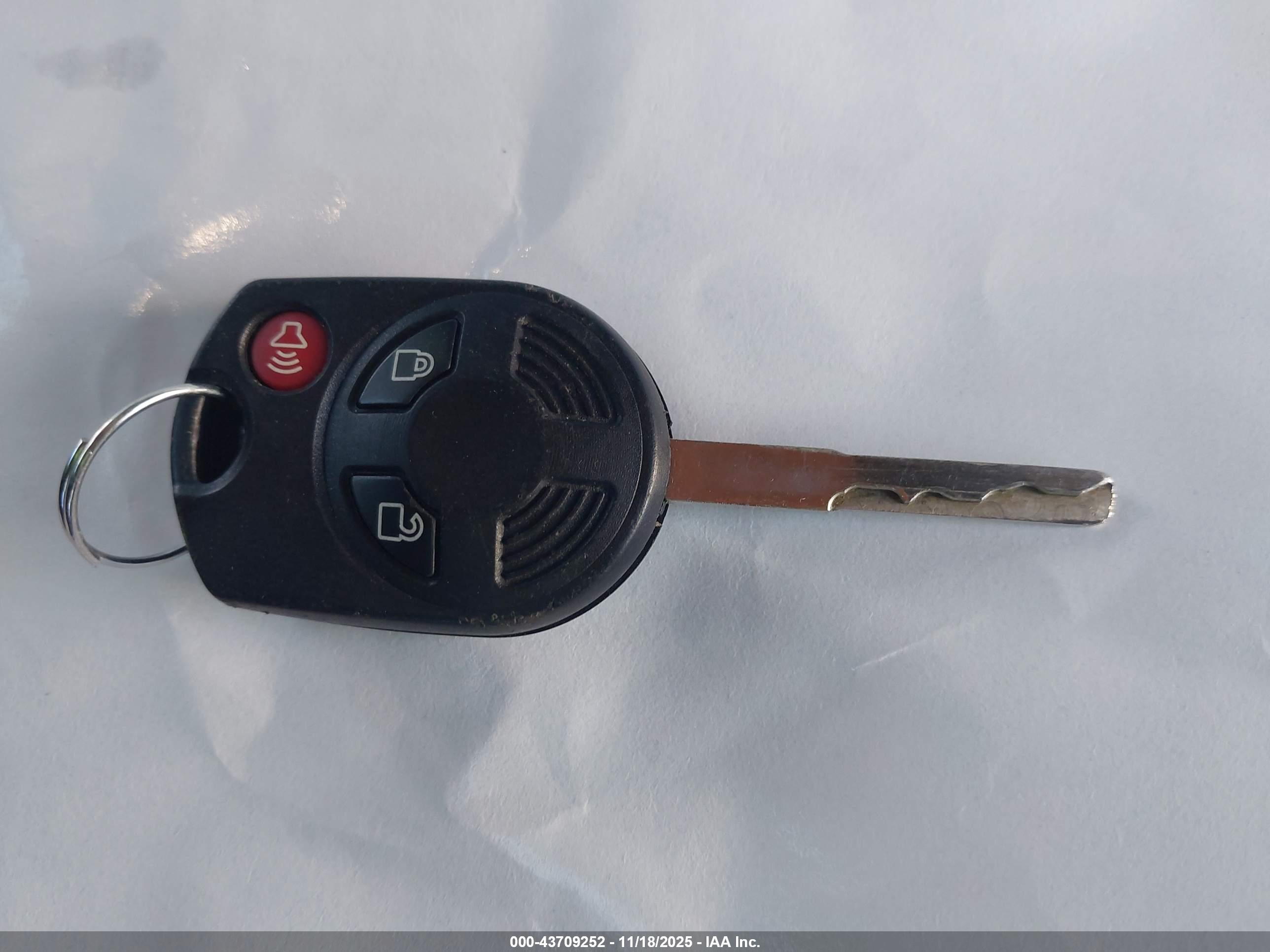 FORD ESCAPE image 11