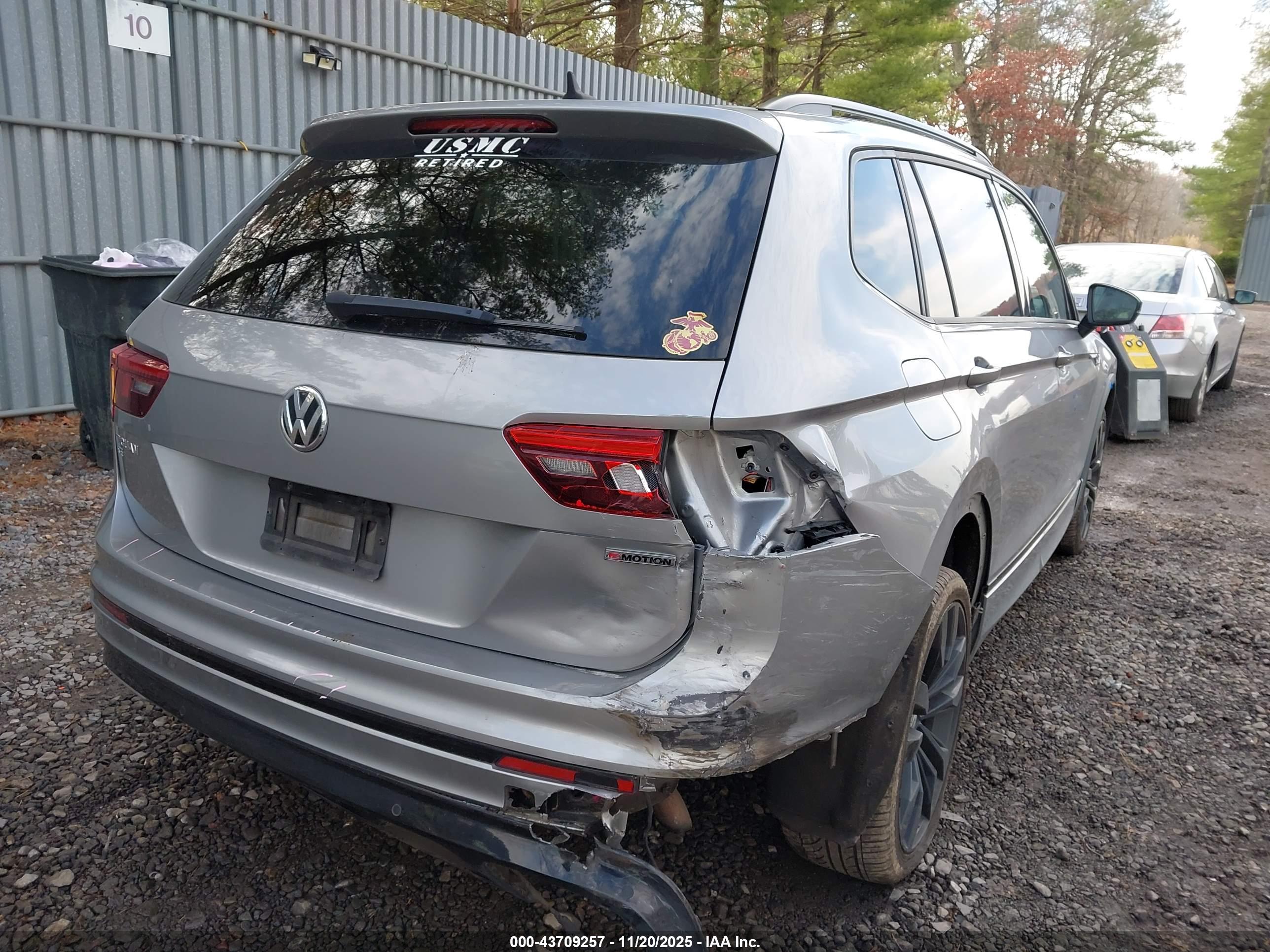 VOLKSWAGEN TIGUAN image 4