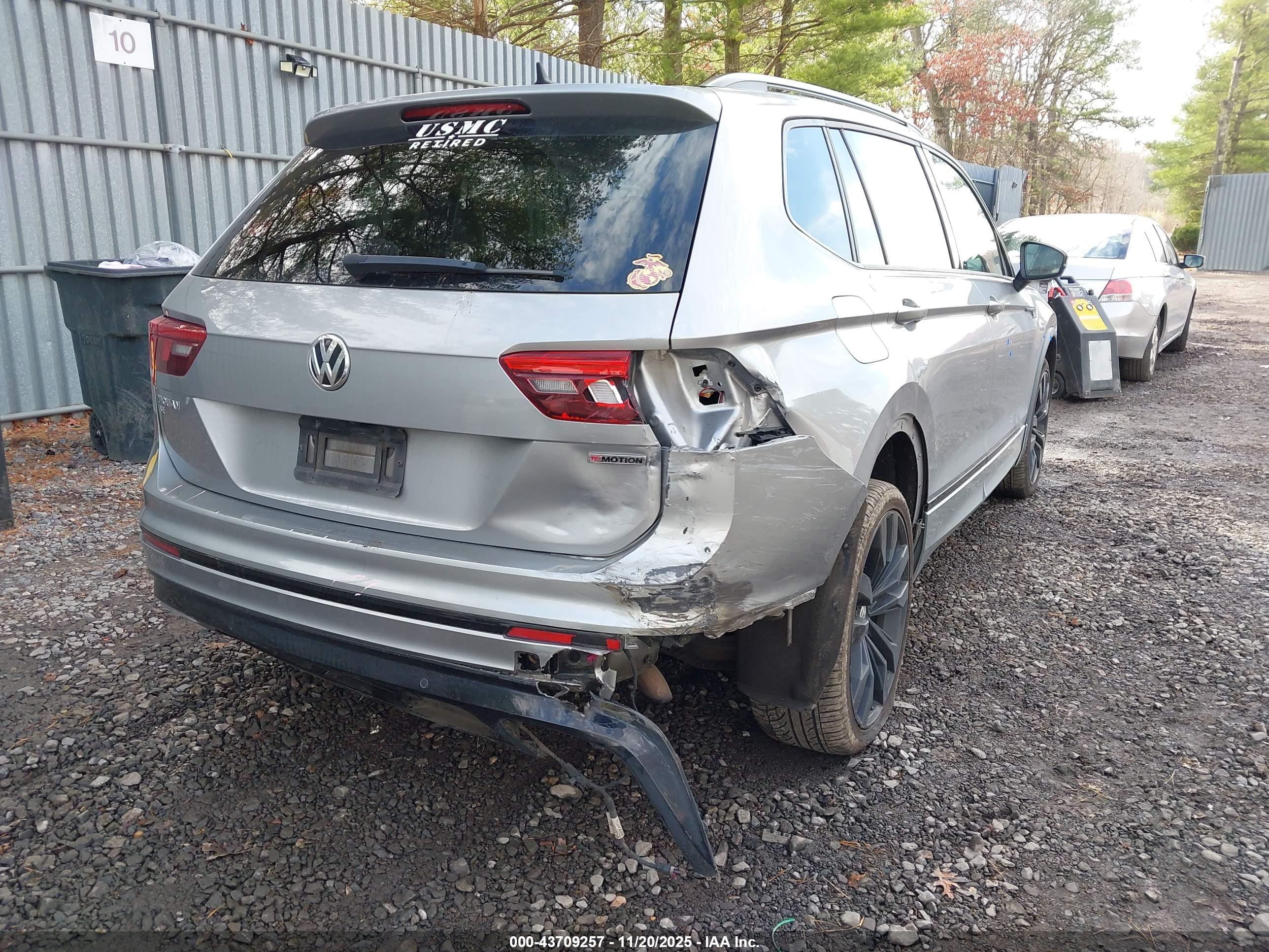 VOLKSWAGEN TIGUAN image 6