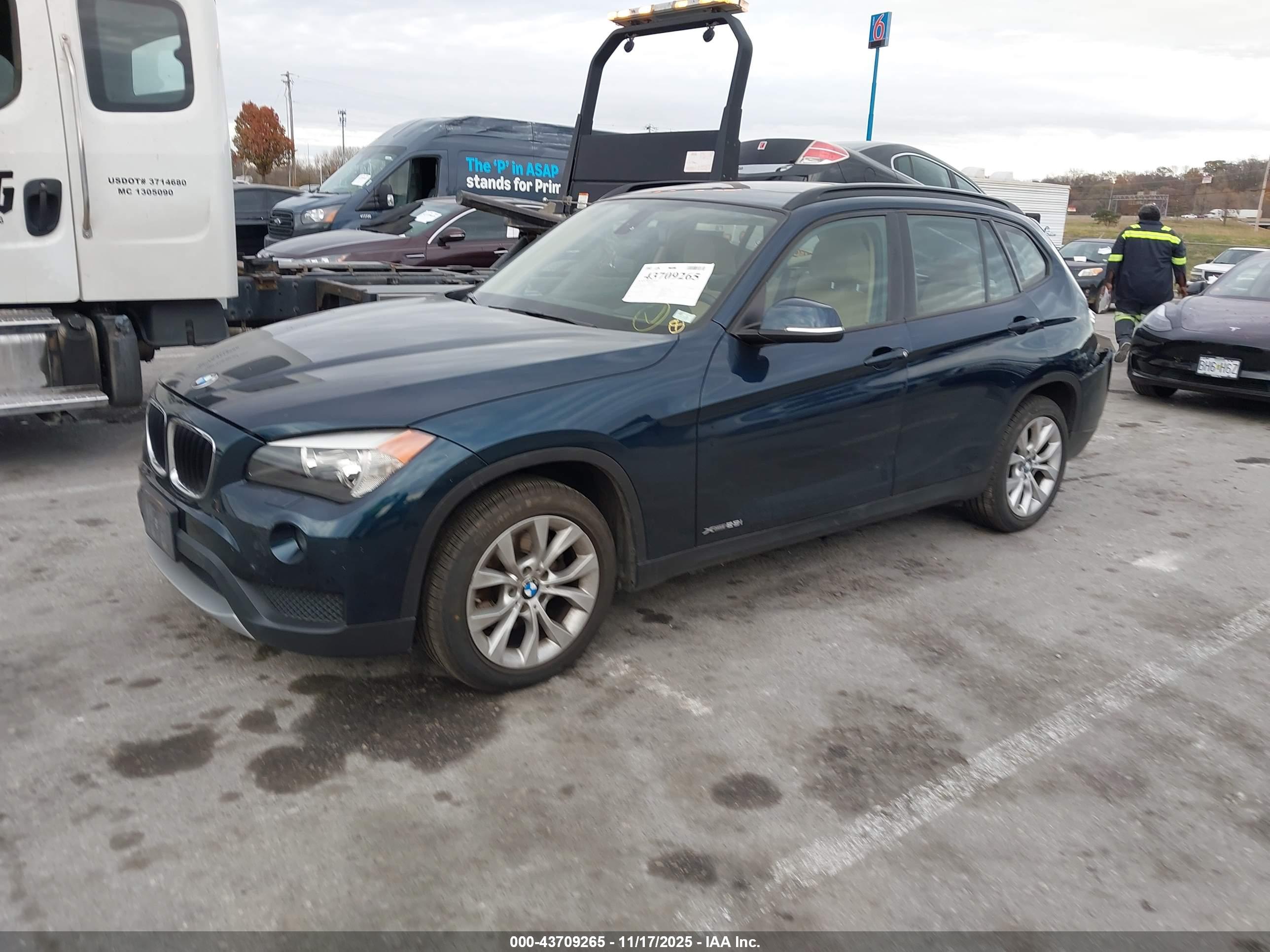 BMW X1 image 2