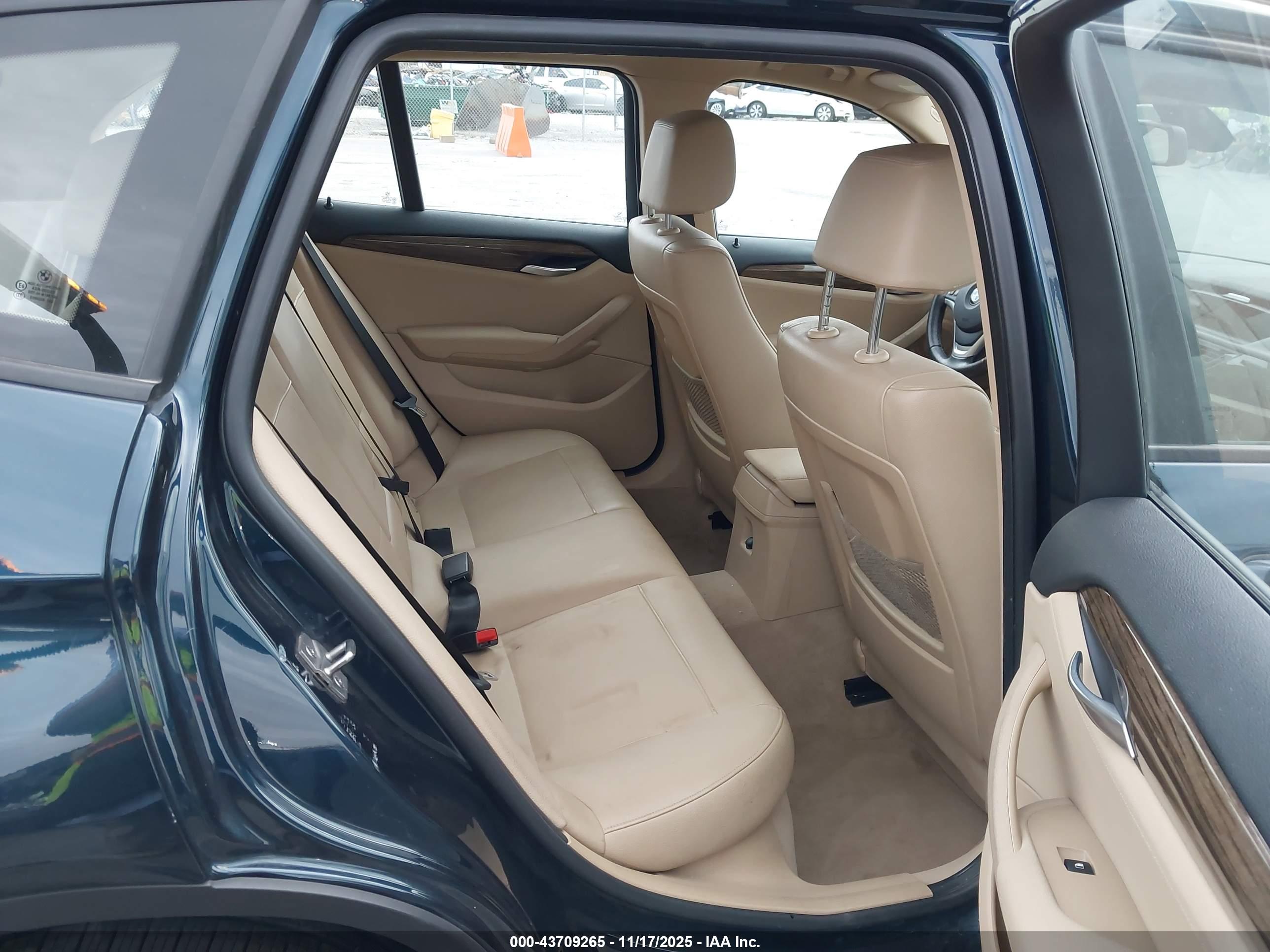 BMW X1 image 8