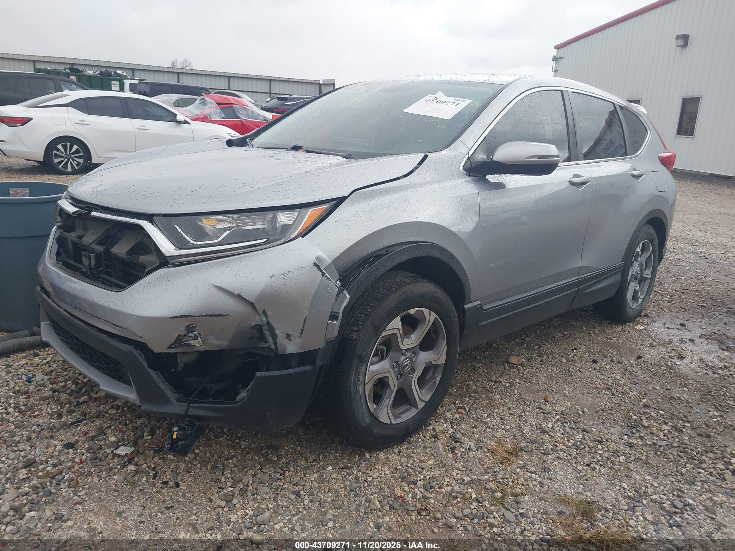 HONDA CR-V image 2