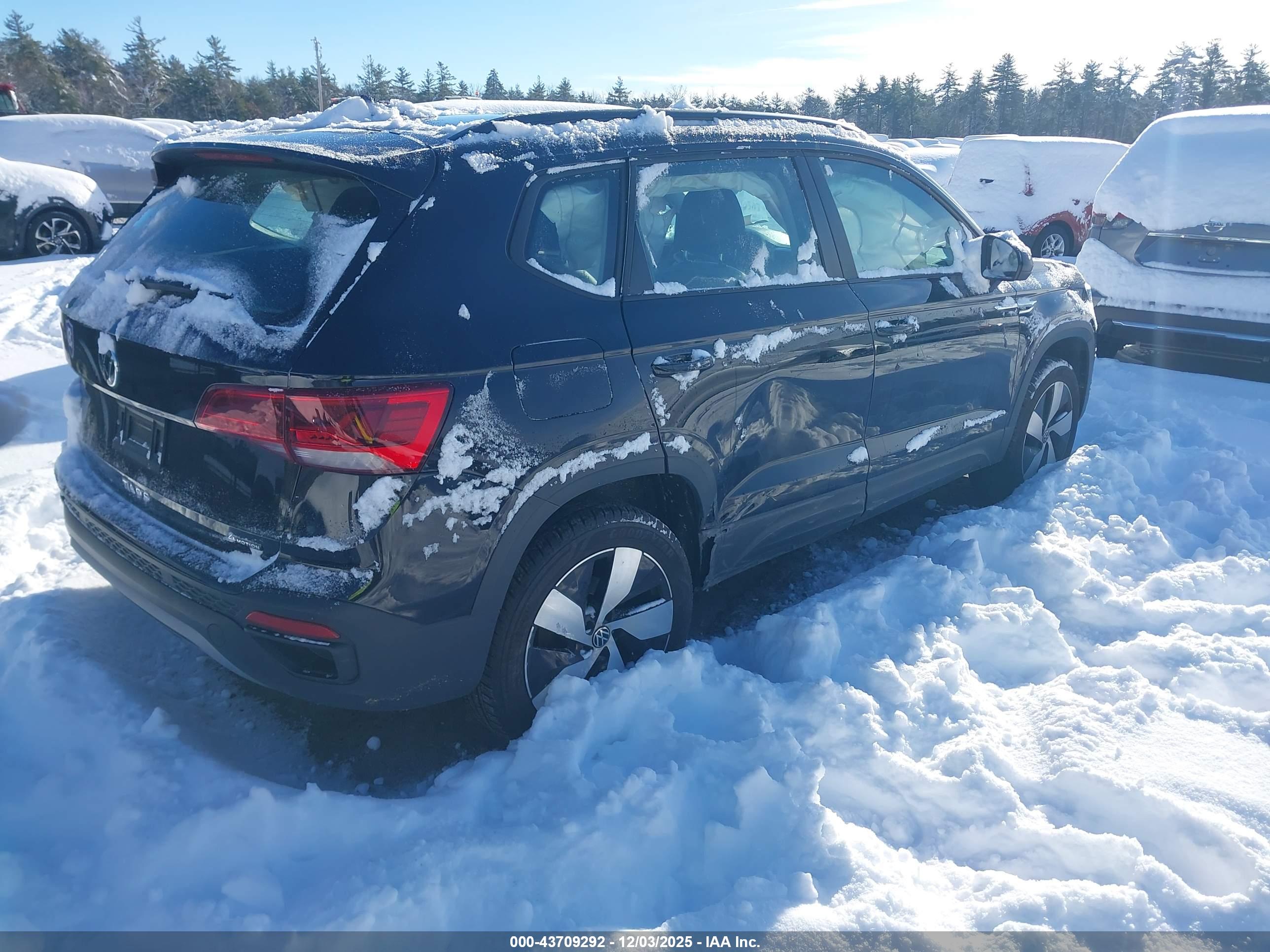 VOLKSWAGEN TAOS image 4