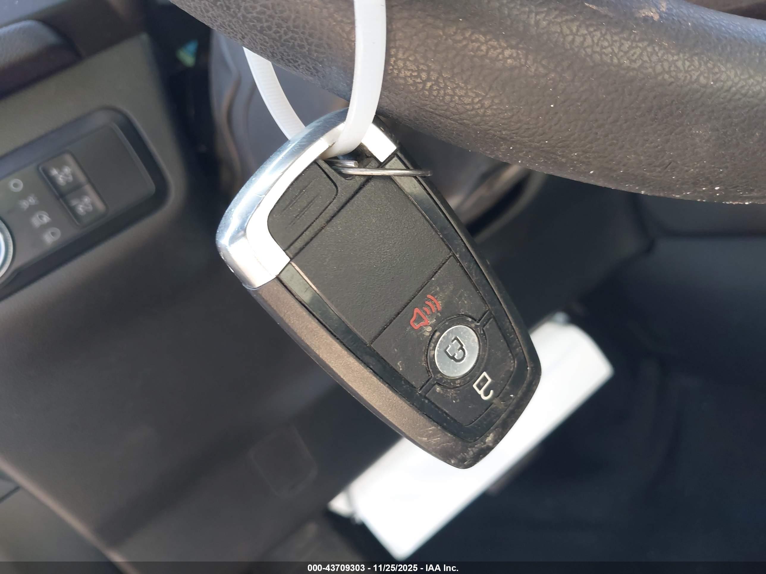 FORD ESCAPE image 11