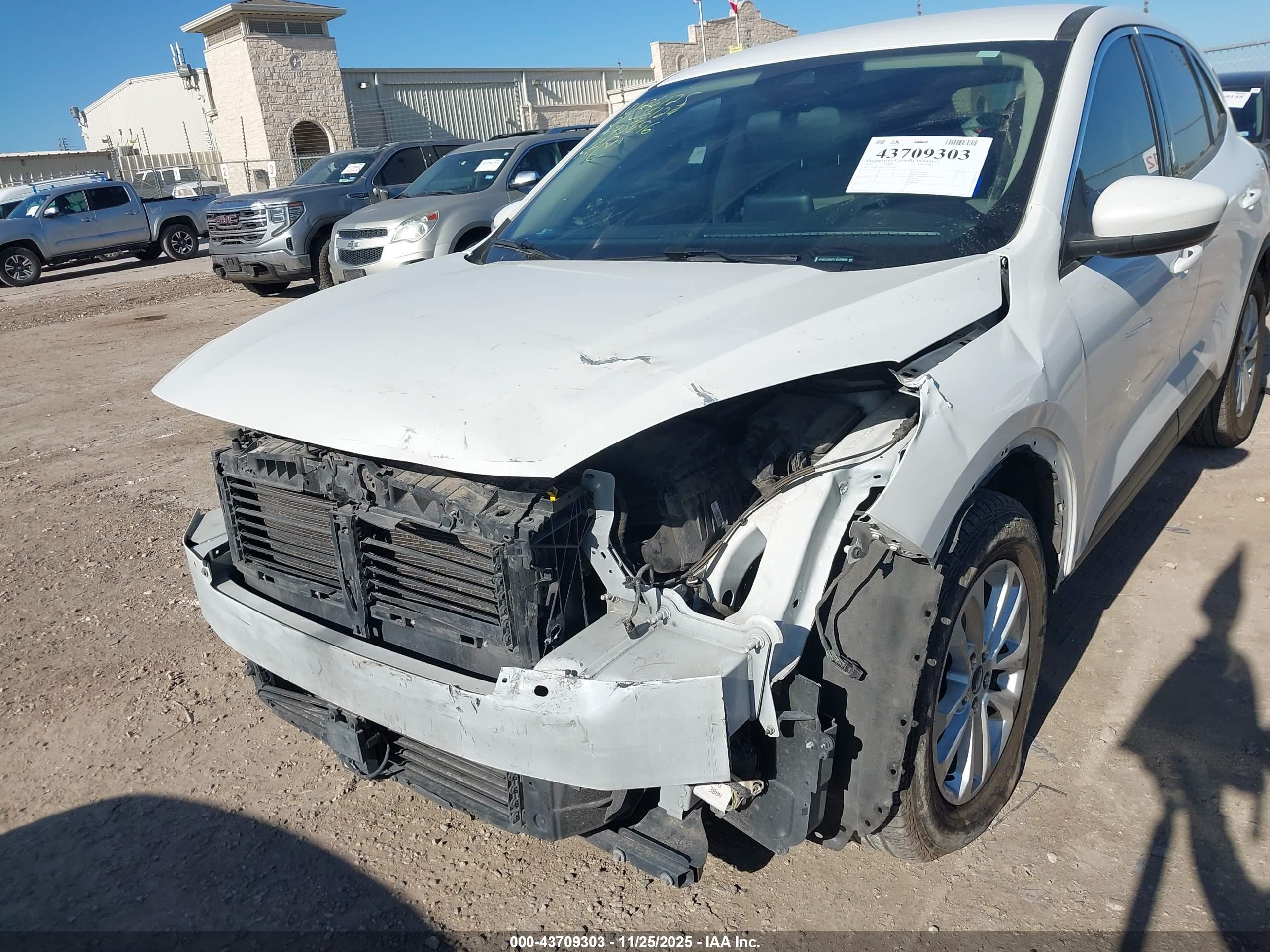 FORD ESCAPE image 6