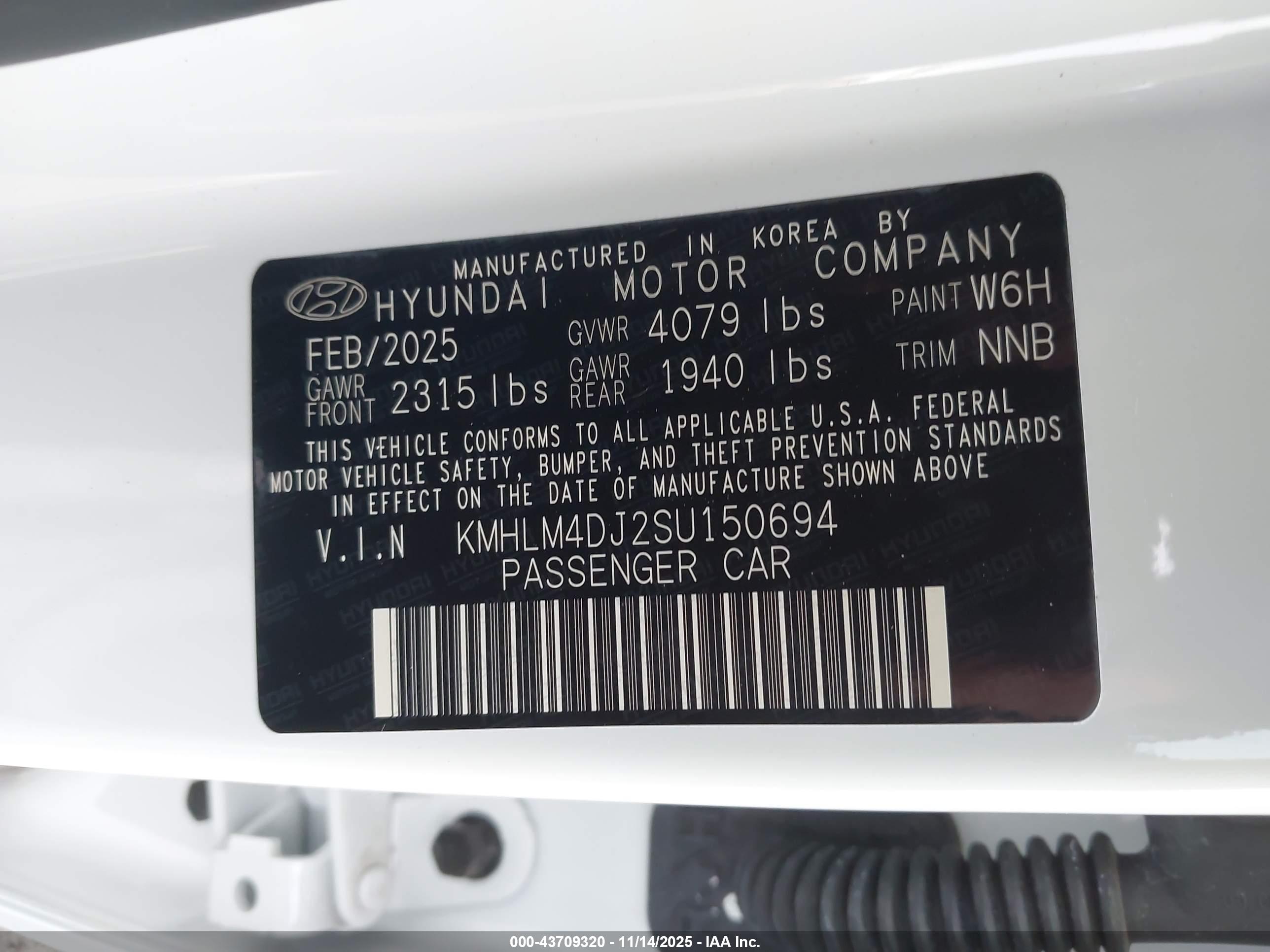 HYUNDAI ELANTRA image 9
