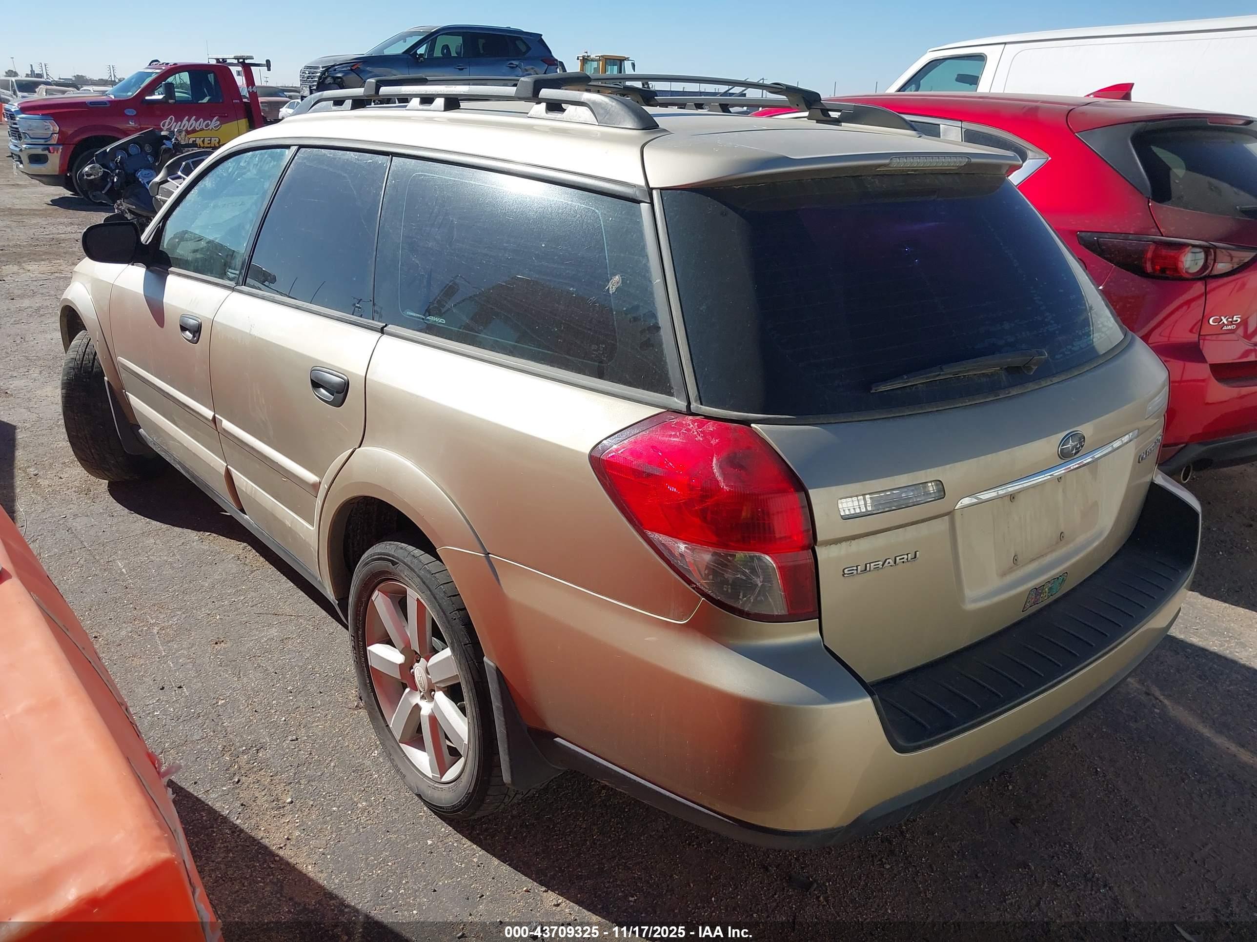 SUBARU OUTBACK image 3