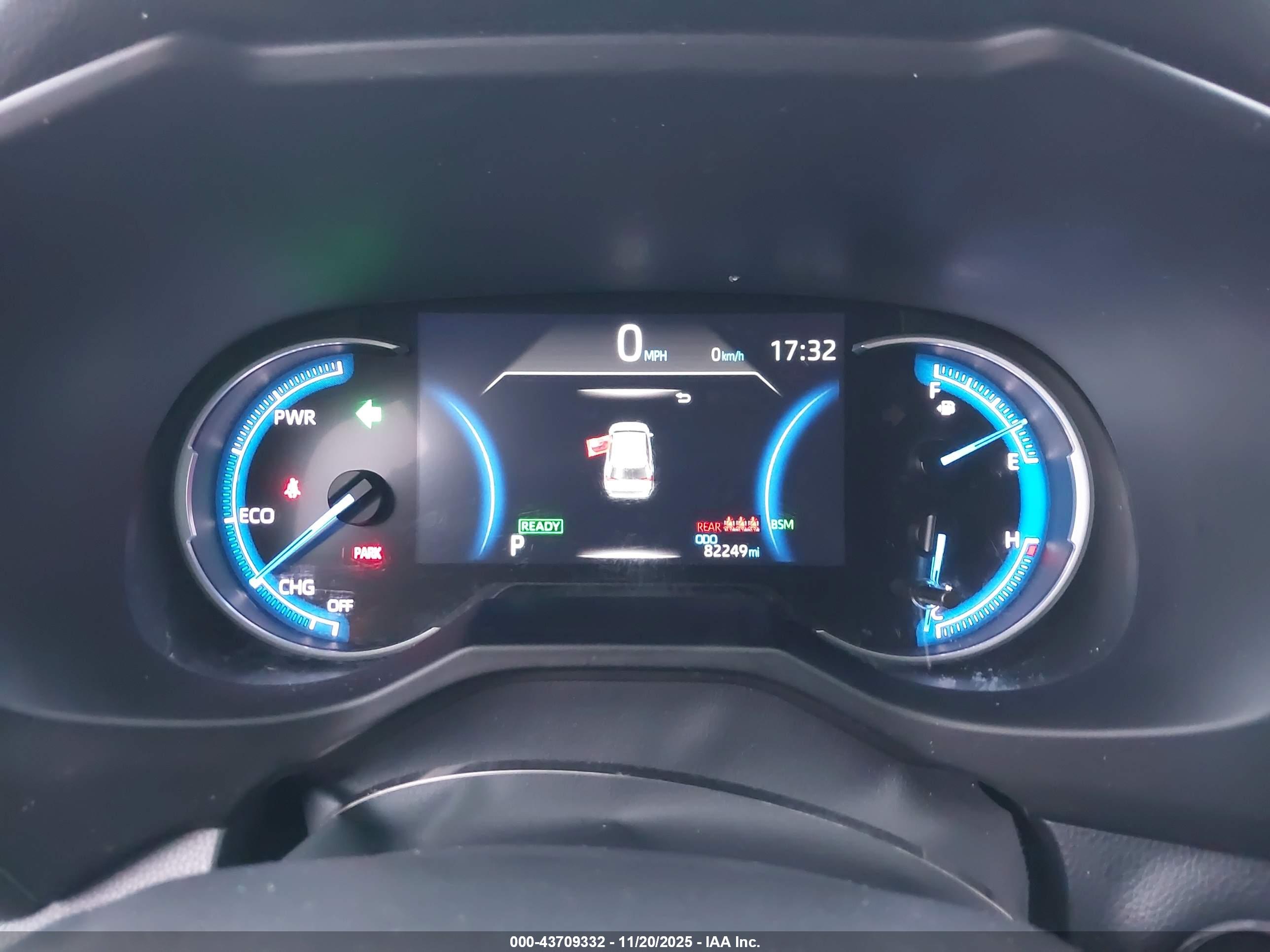 TOYOTA RAV4 image 7