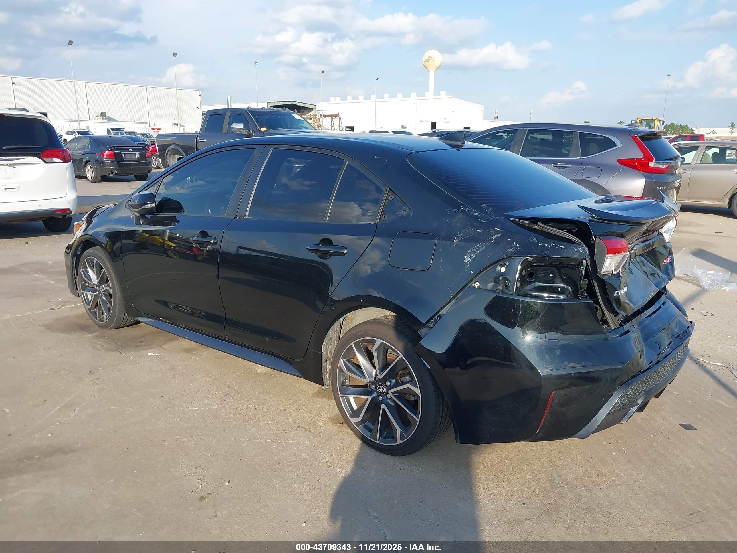 TOYOTA COROLLA image 3