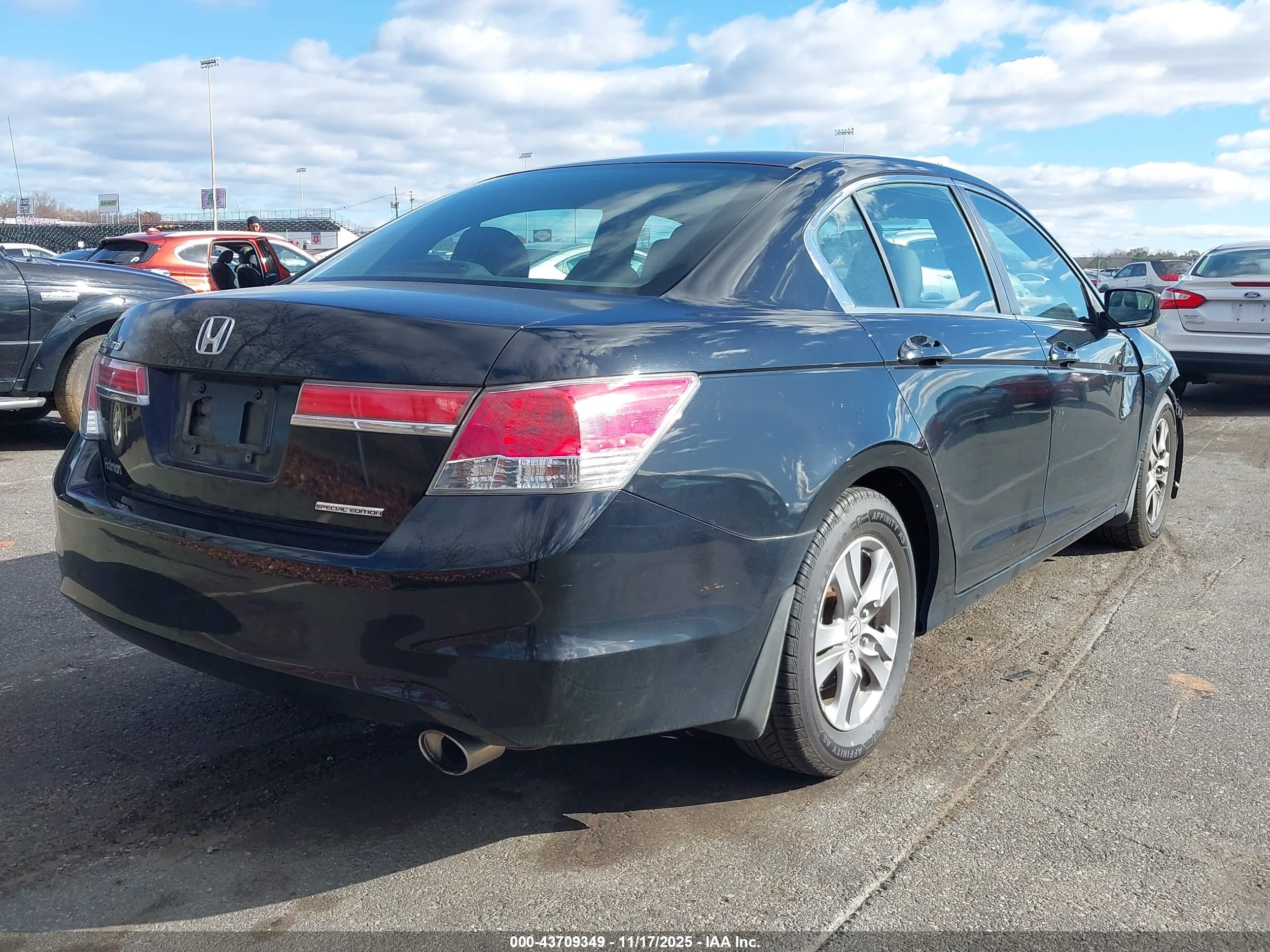 HONDA ACCORD image 4