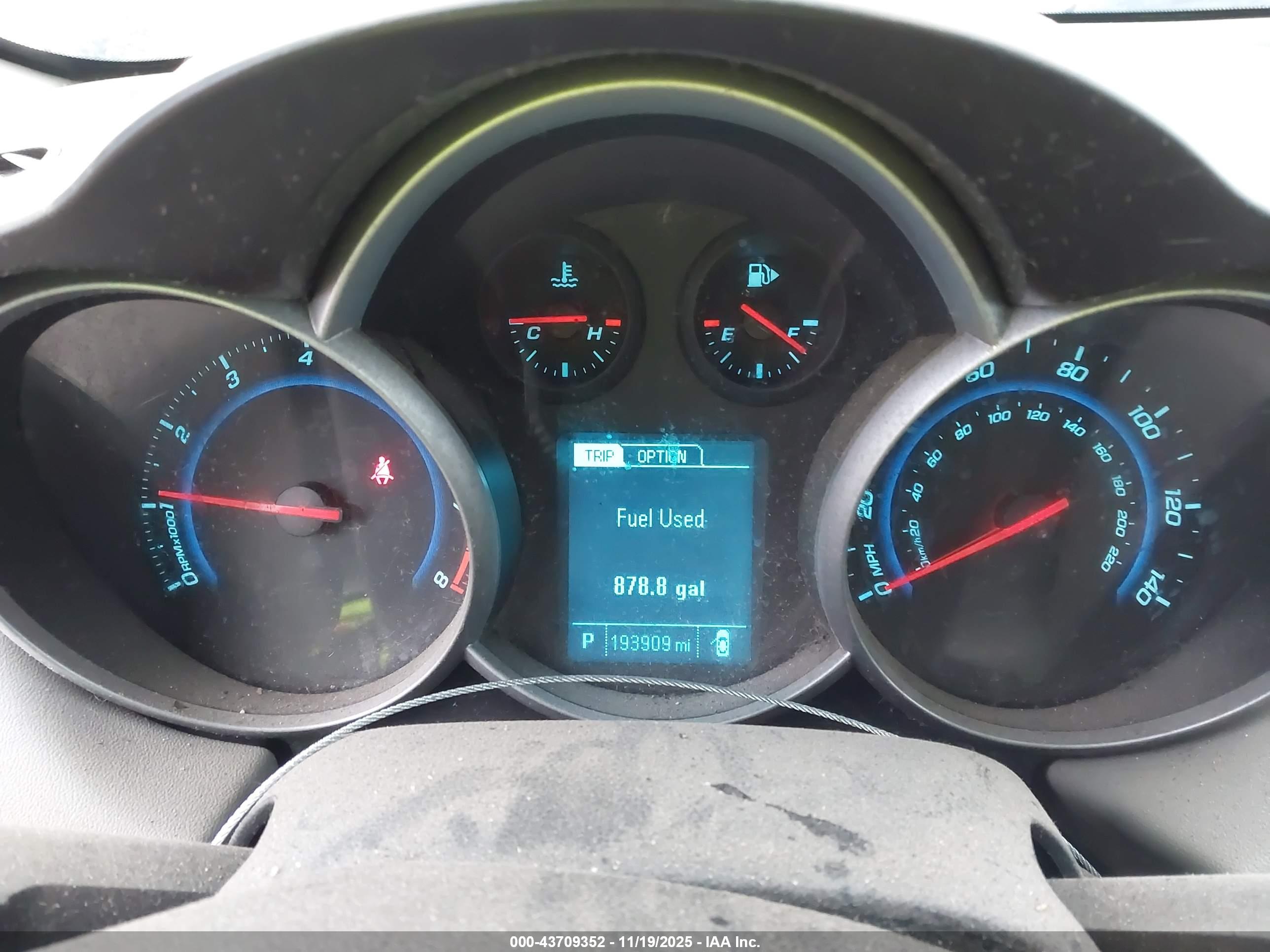 CHEVROLET CRUZE image 7