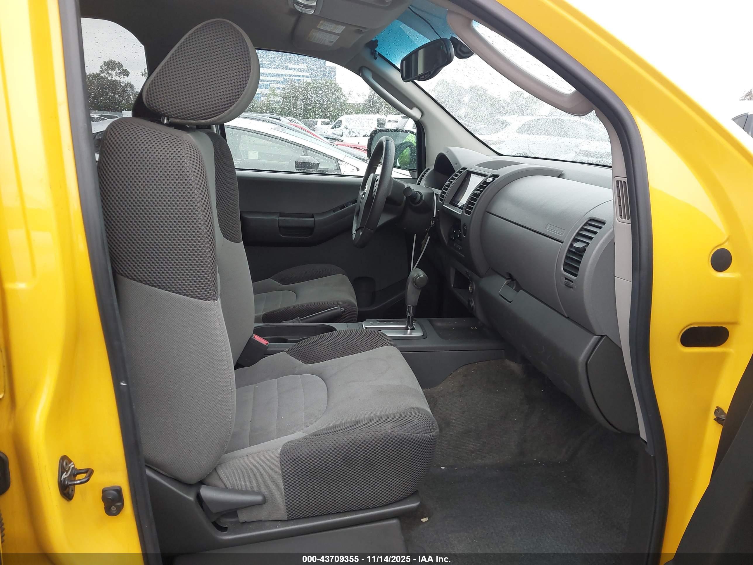 NISSAN XTERRA image 5