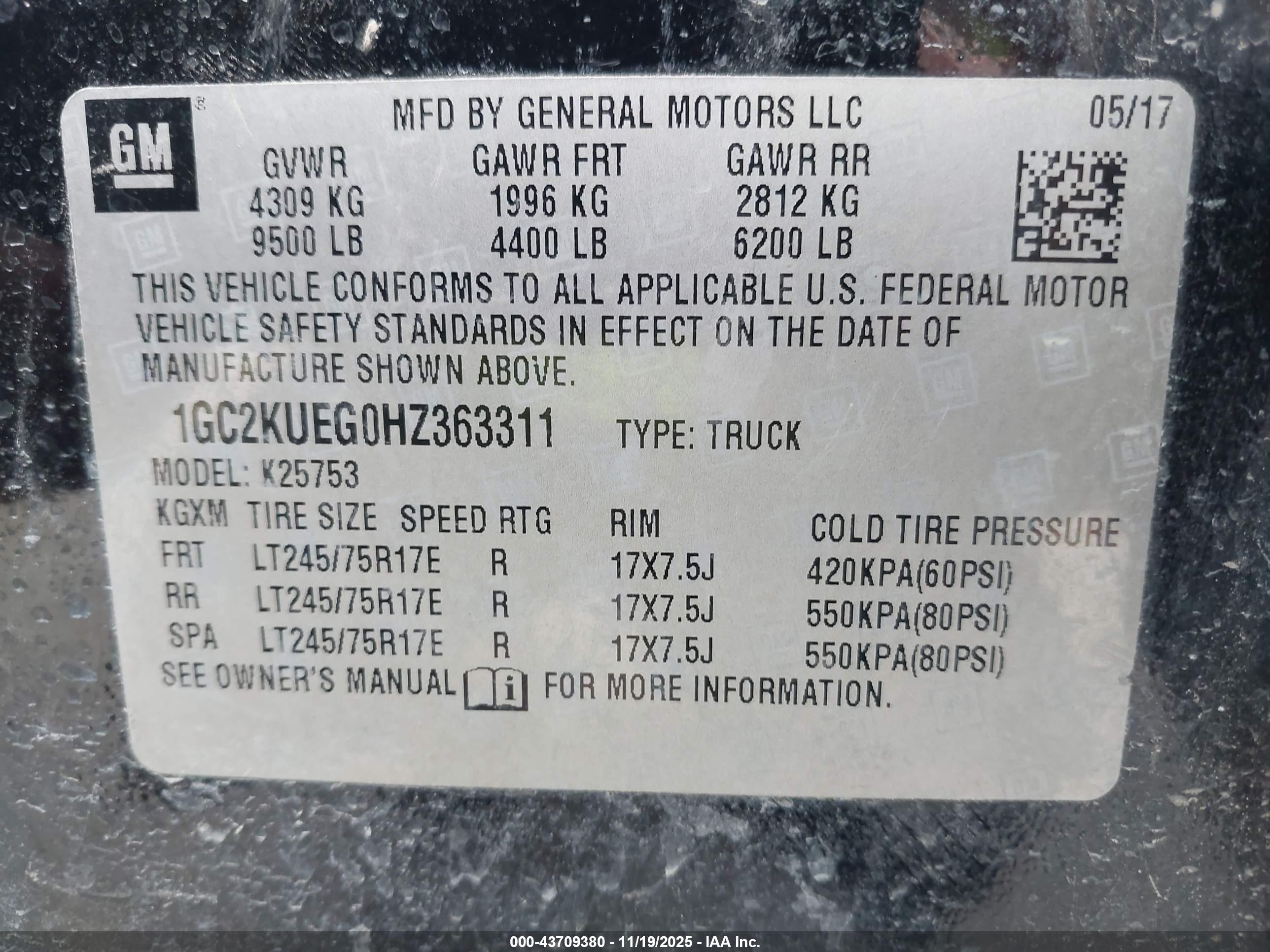 CHEVROLET SILVERADO image 9