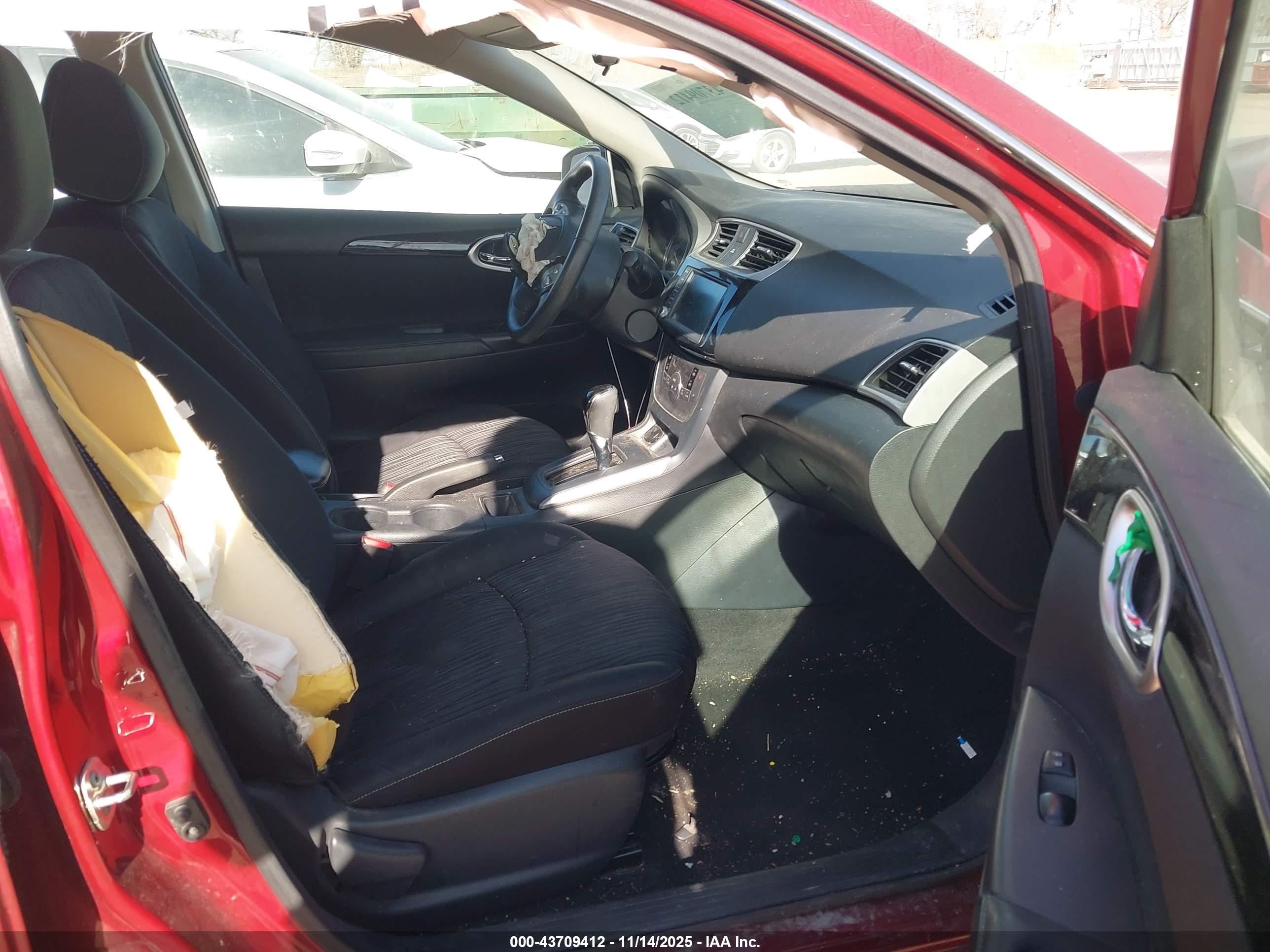 NISSAN SENTRA image 5