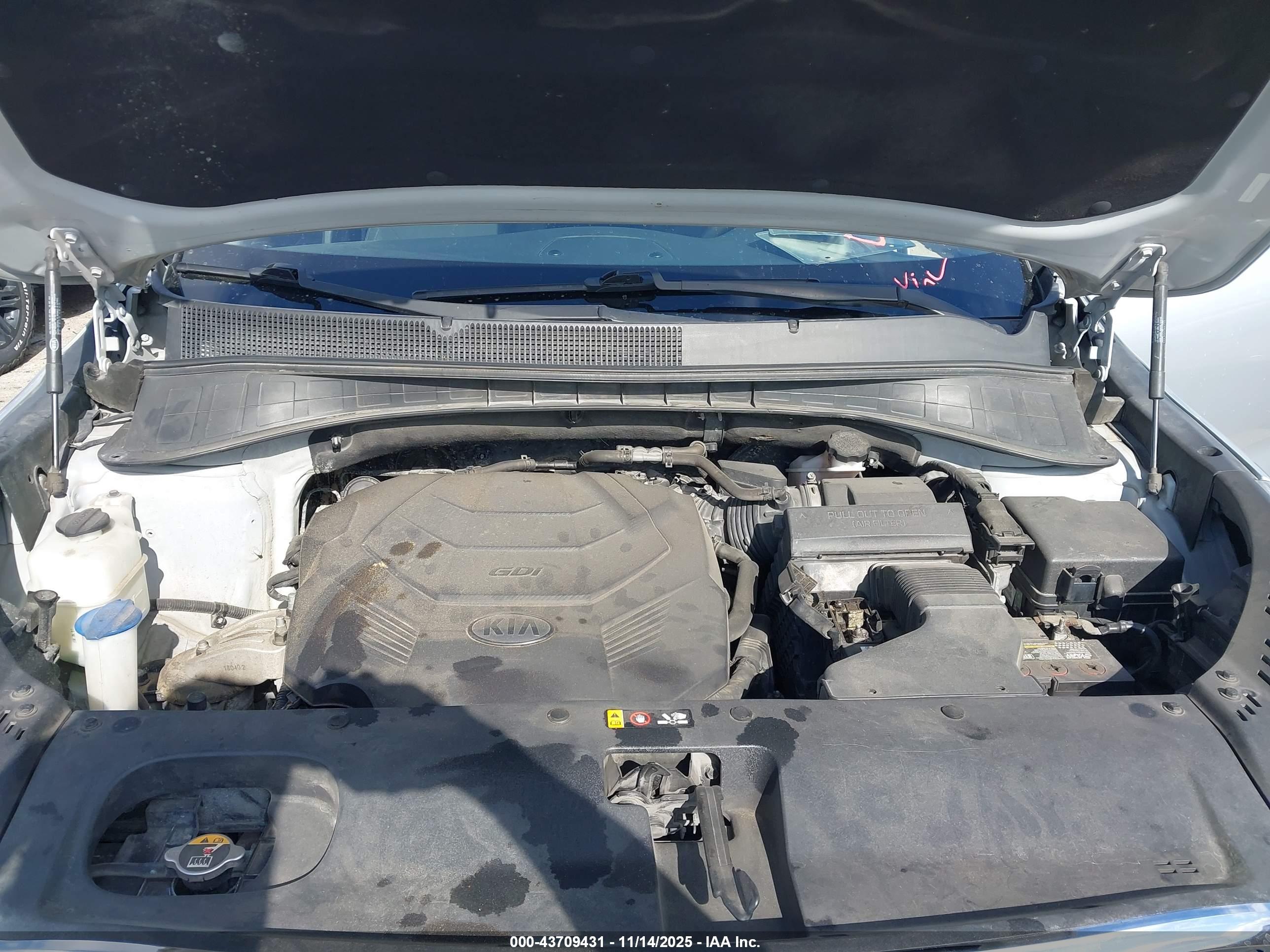 KIA SORENTO image 10