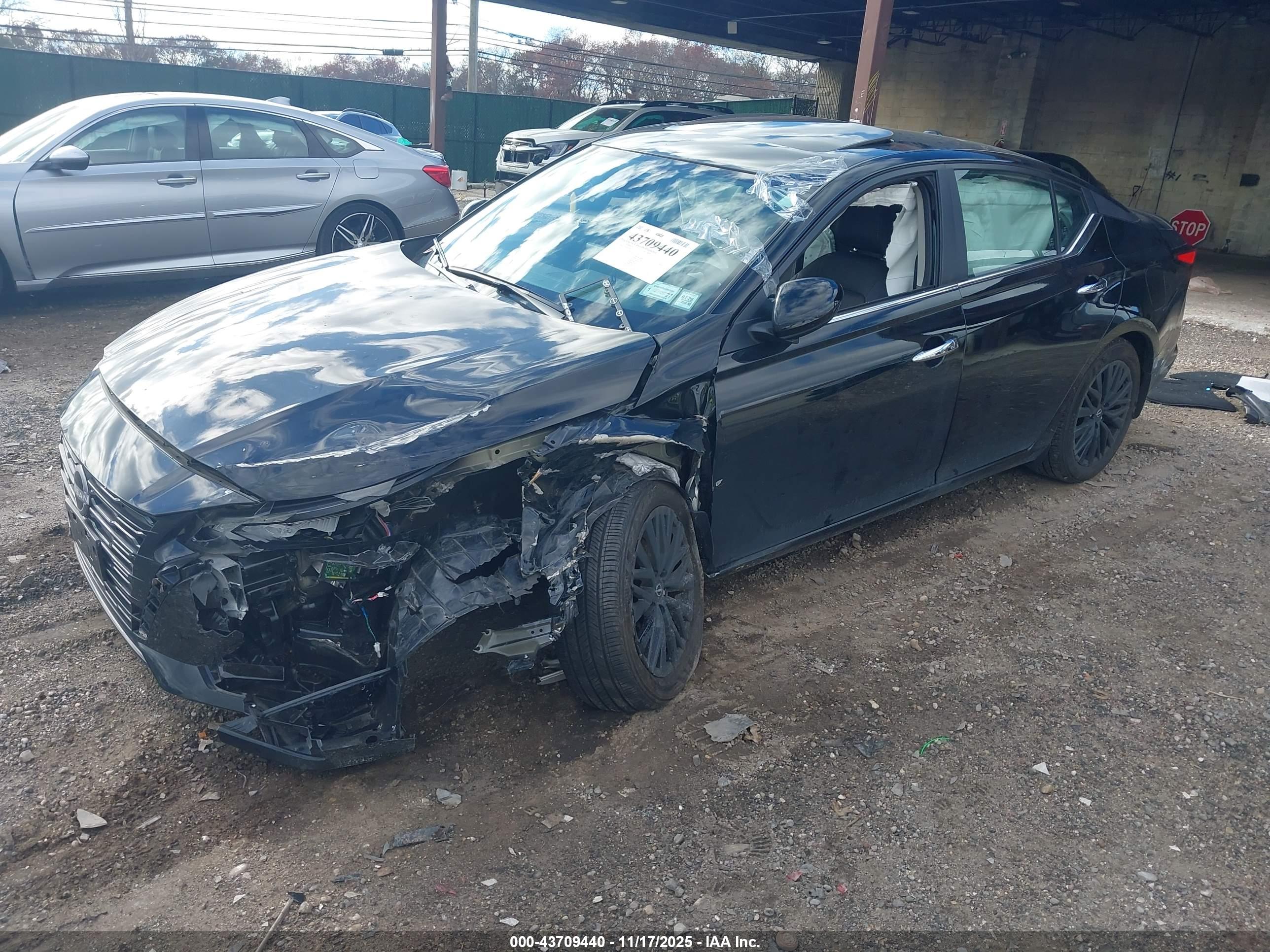 NISSAN ALTIMA image 2