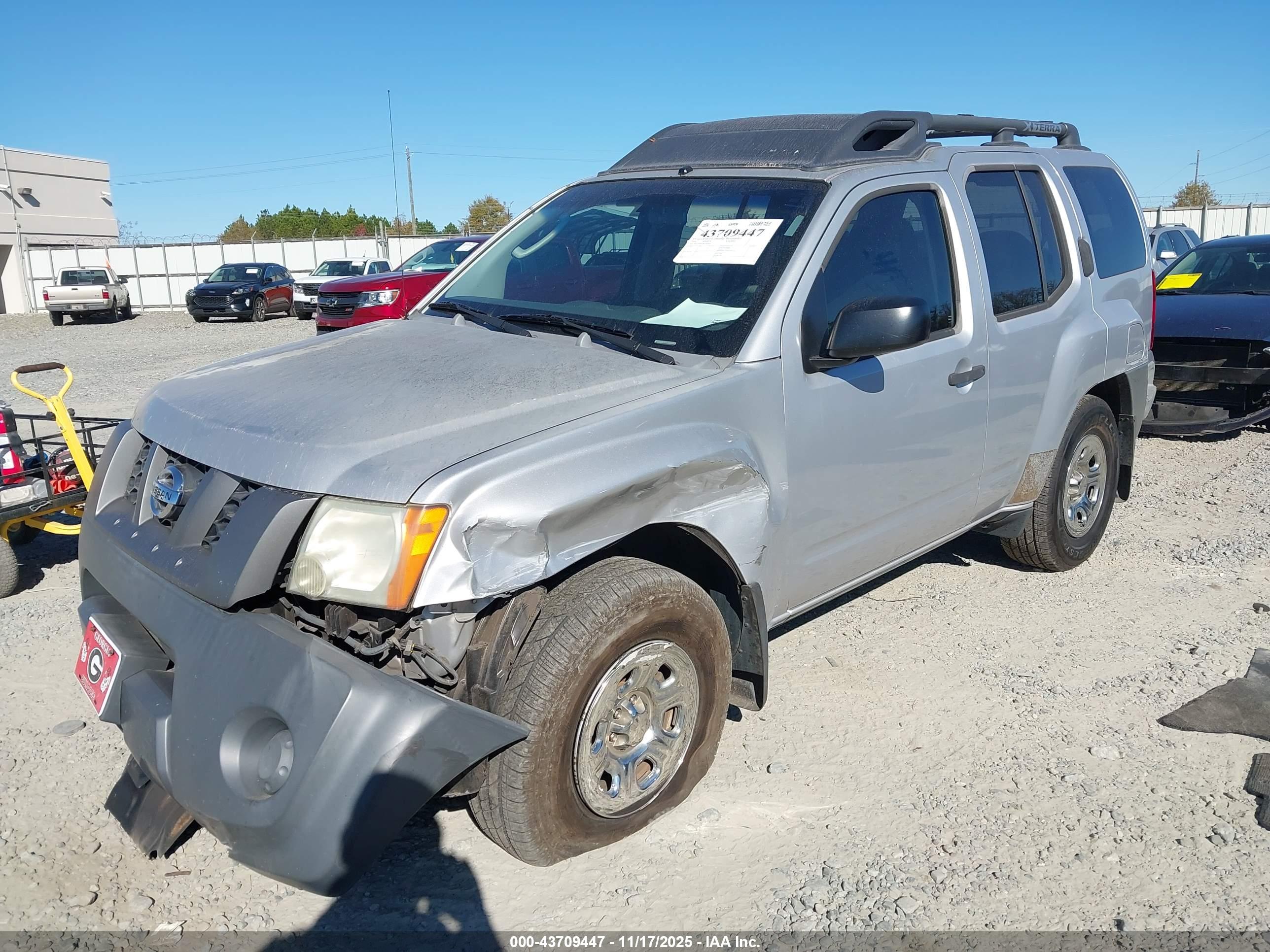 NISSAN XTERRA image 2
