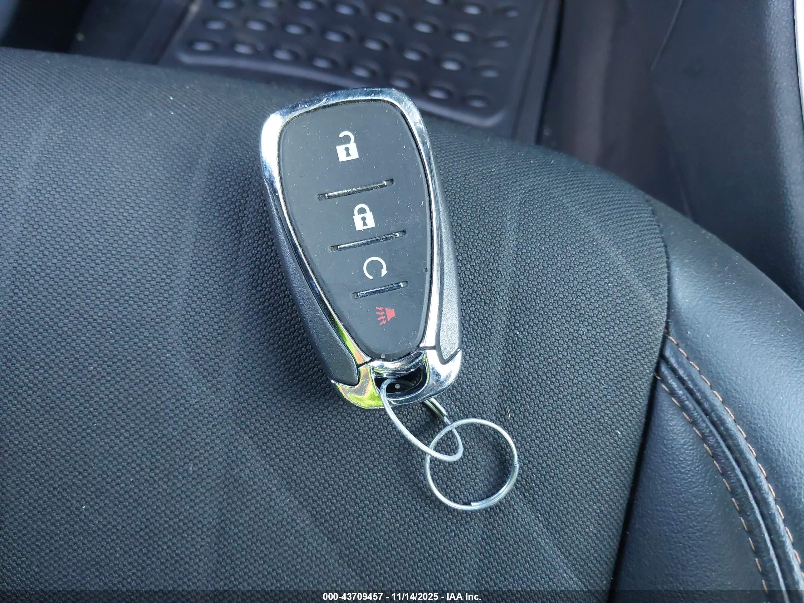 CHEVROLET TRAX image 11