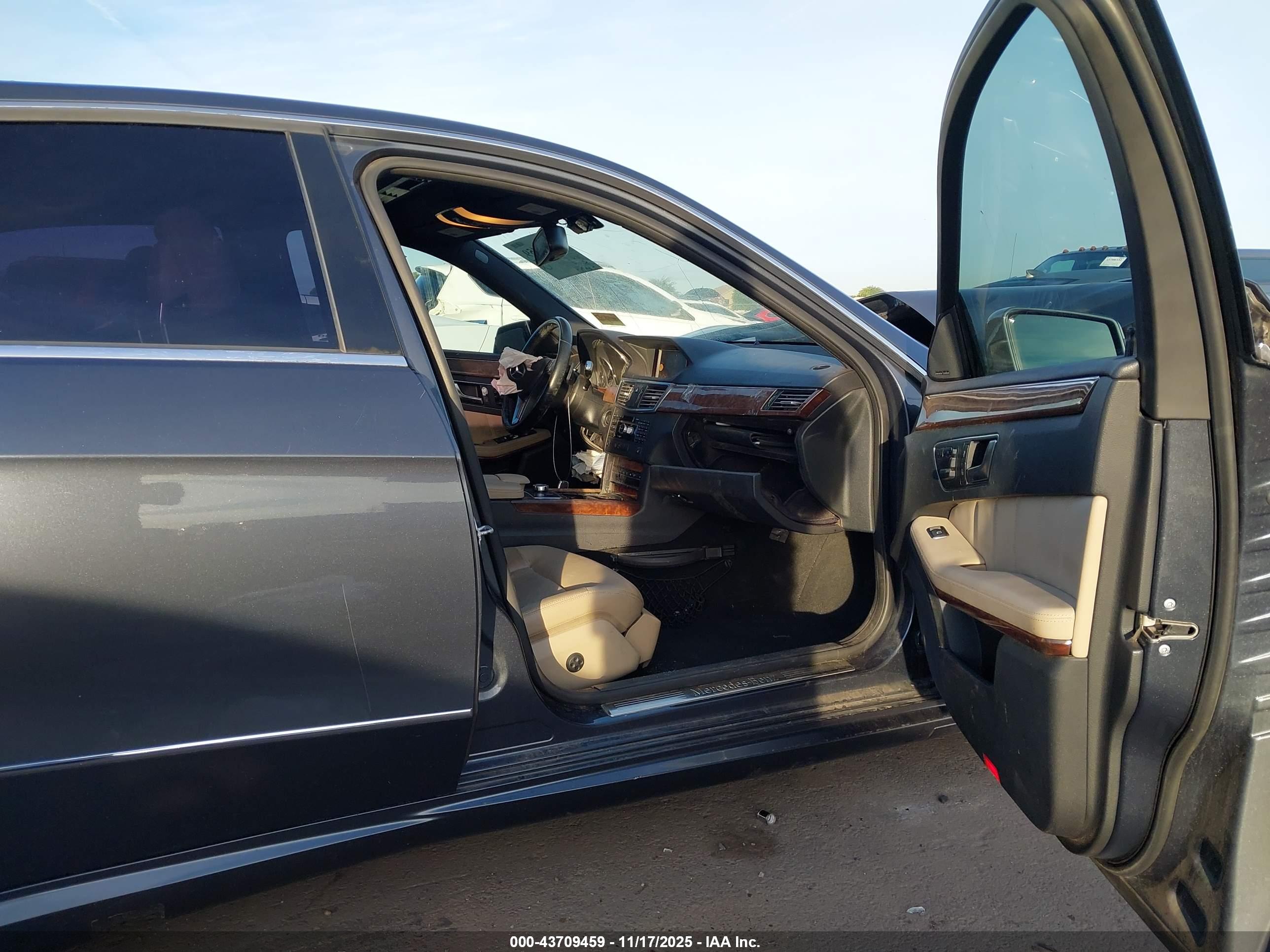 MERCEDES-BENZ E image 5
