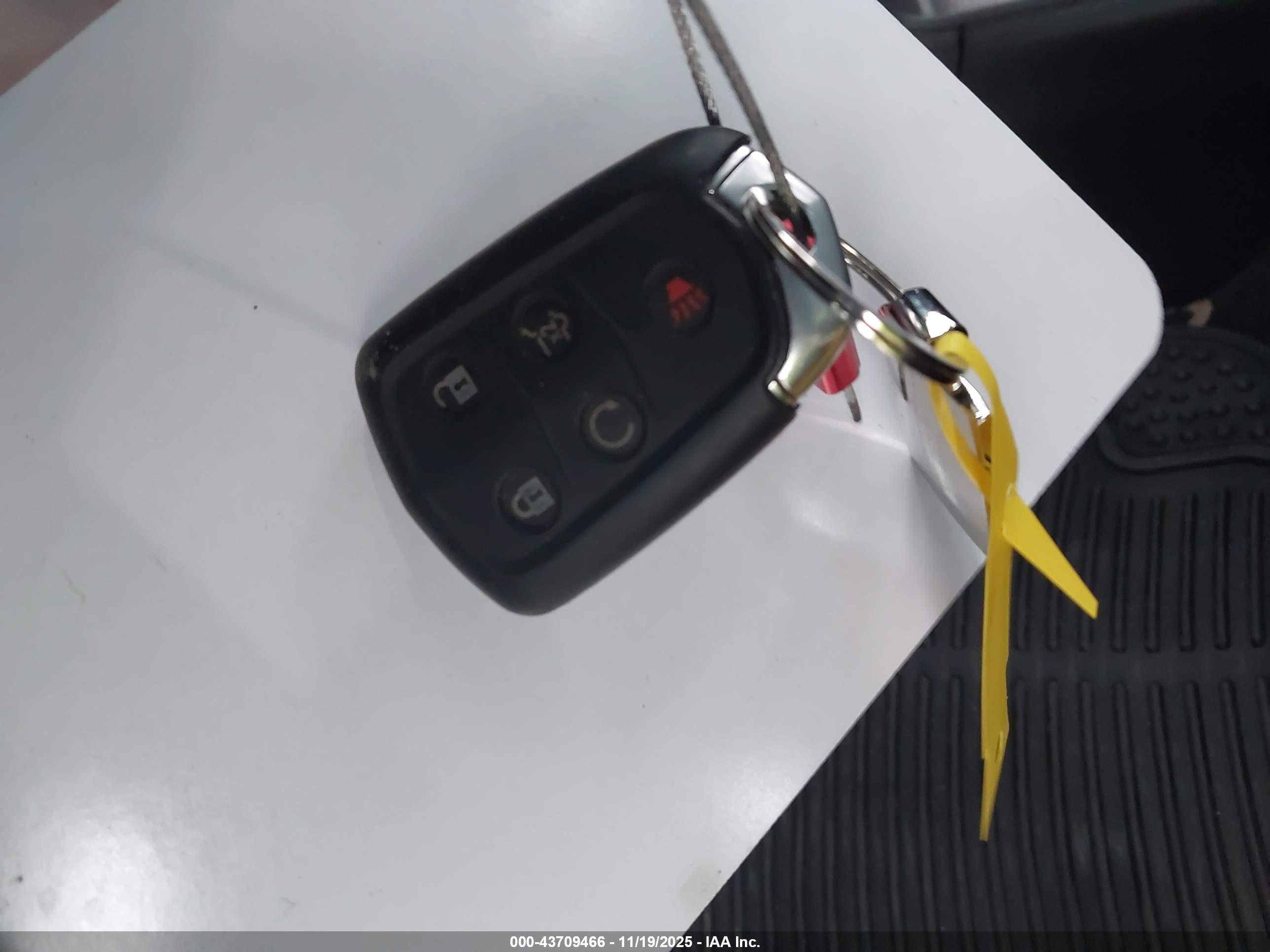 CADILLAC XT6 image 11