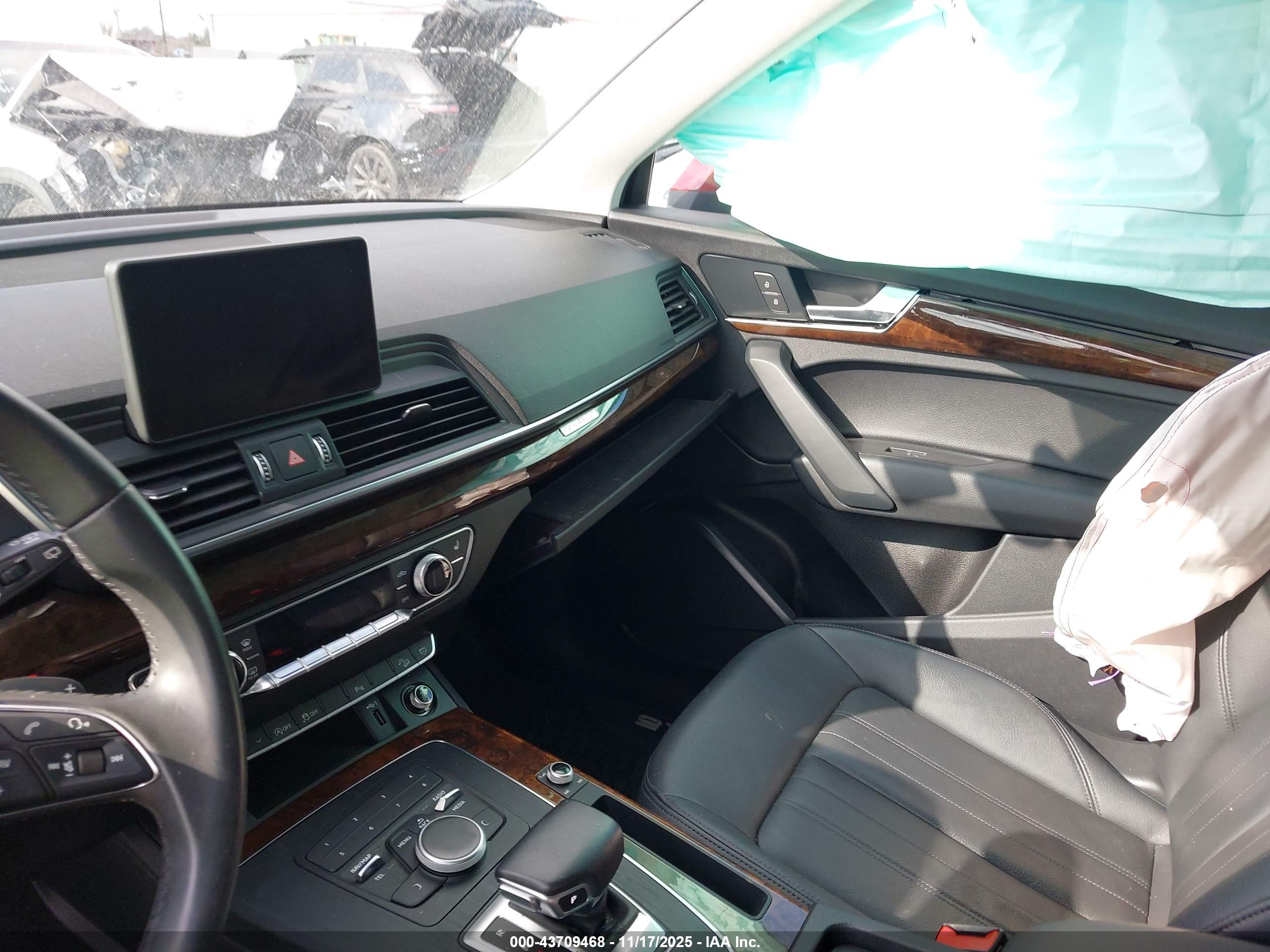 AUDI Q5 image 5