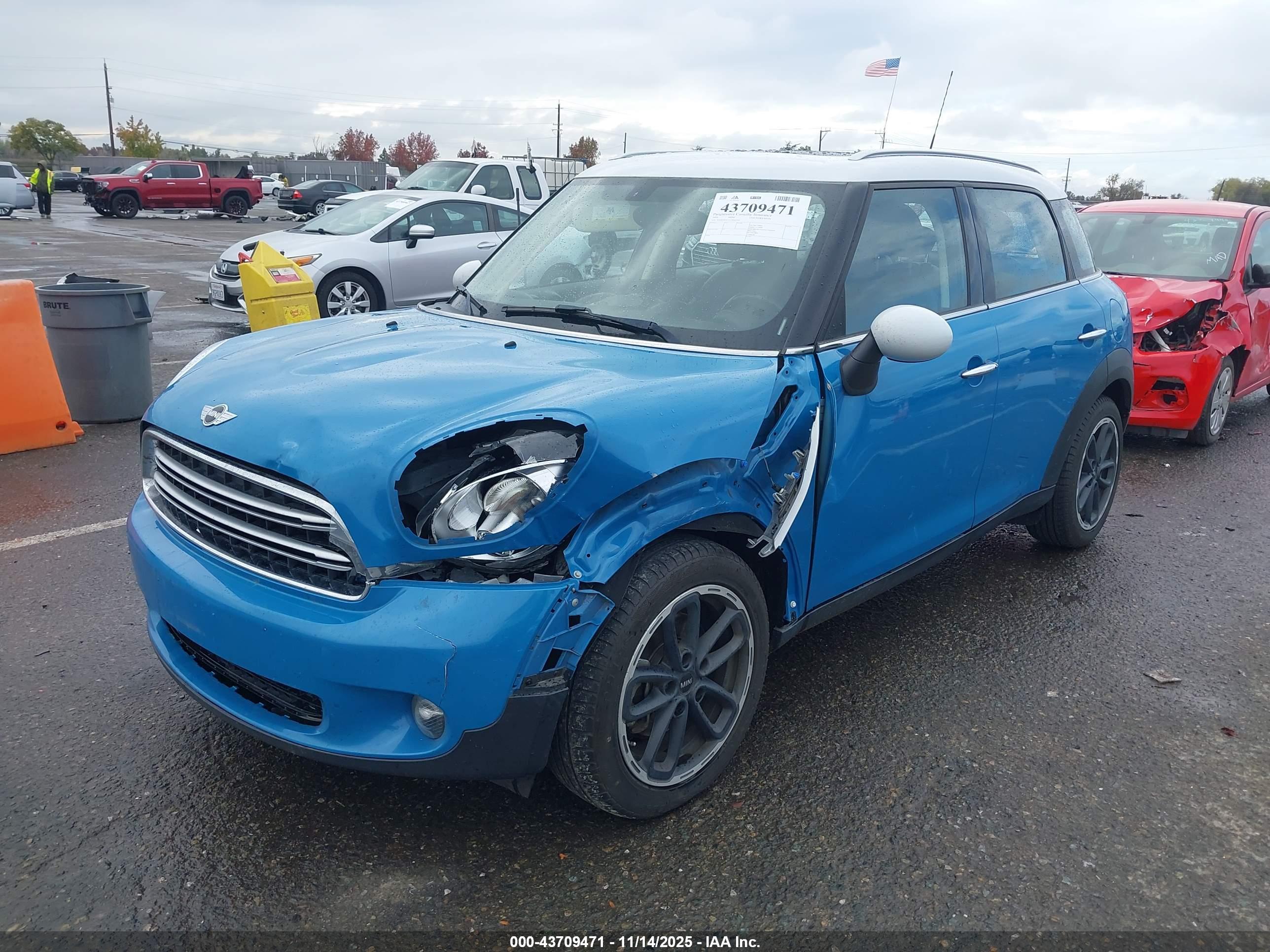 MINI COUNTRYMAN image 6