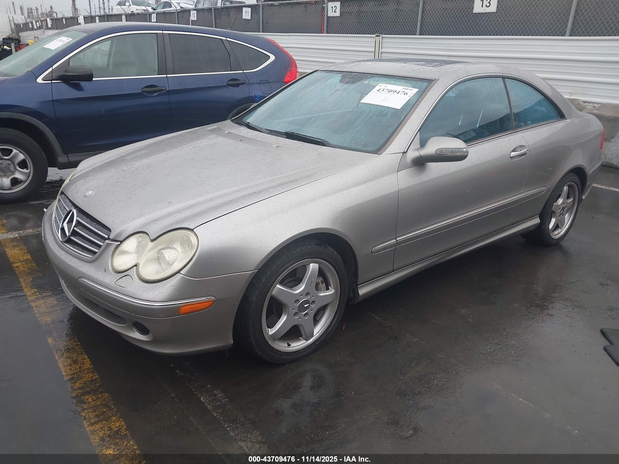 MERCEDES-BENZ CLK image 2