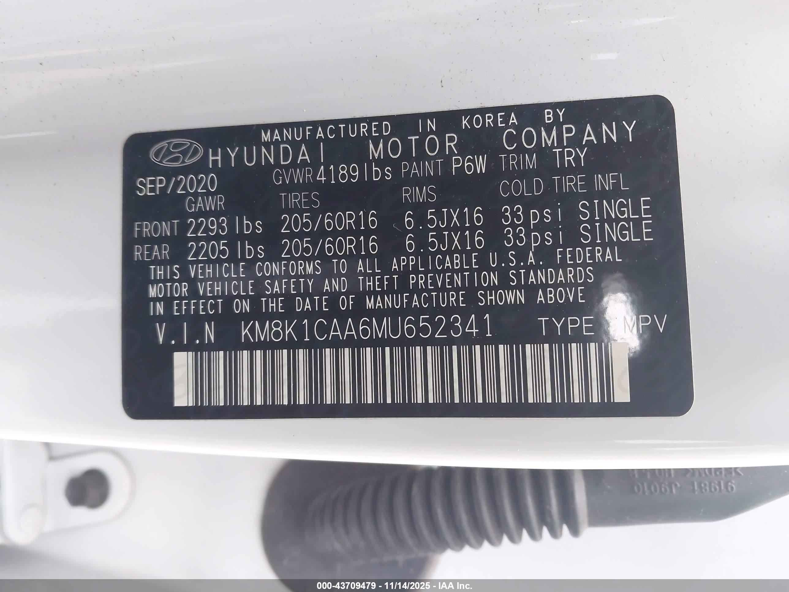 HYUNDAI KONA image 9