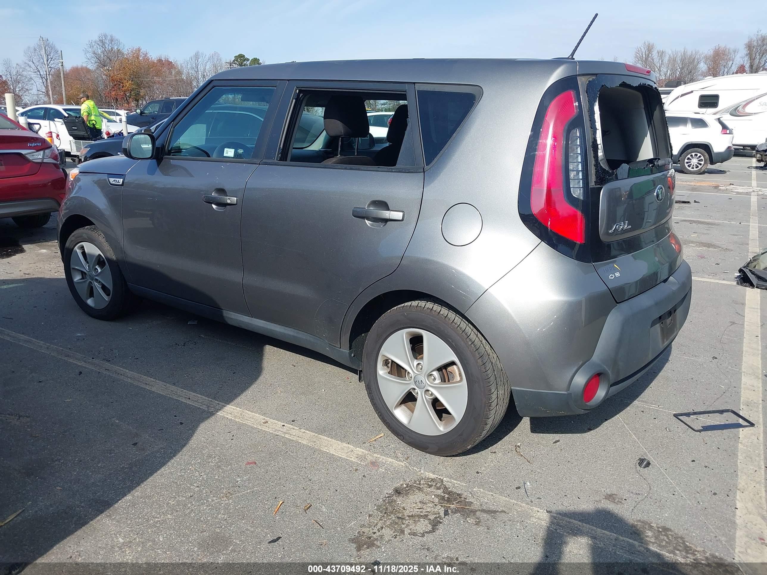 KIA SOUL image 3