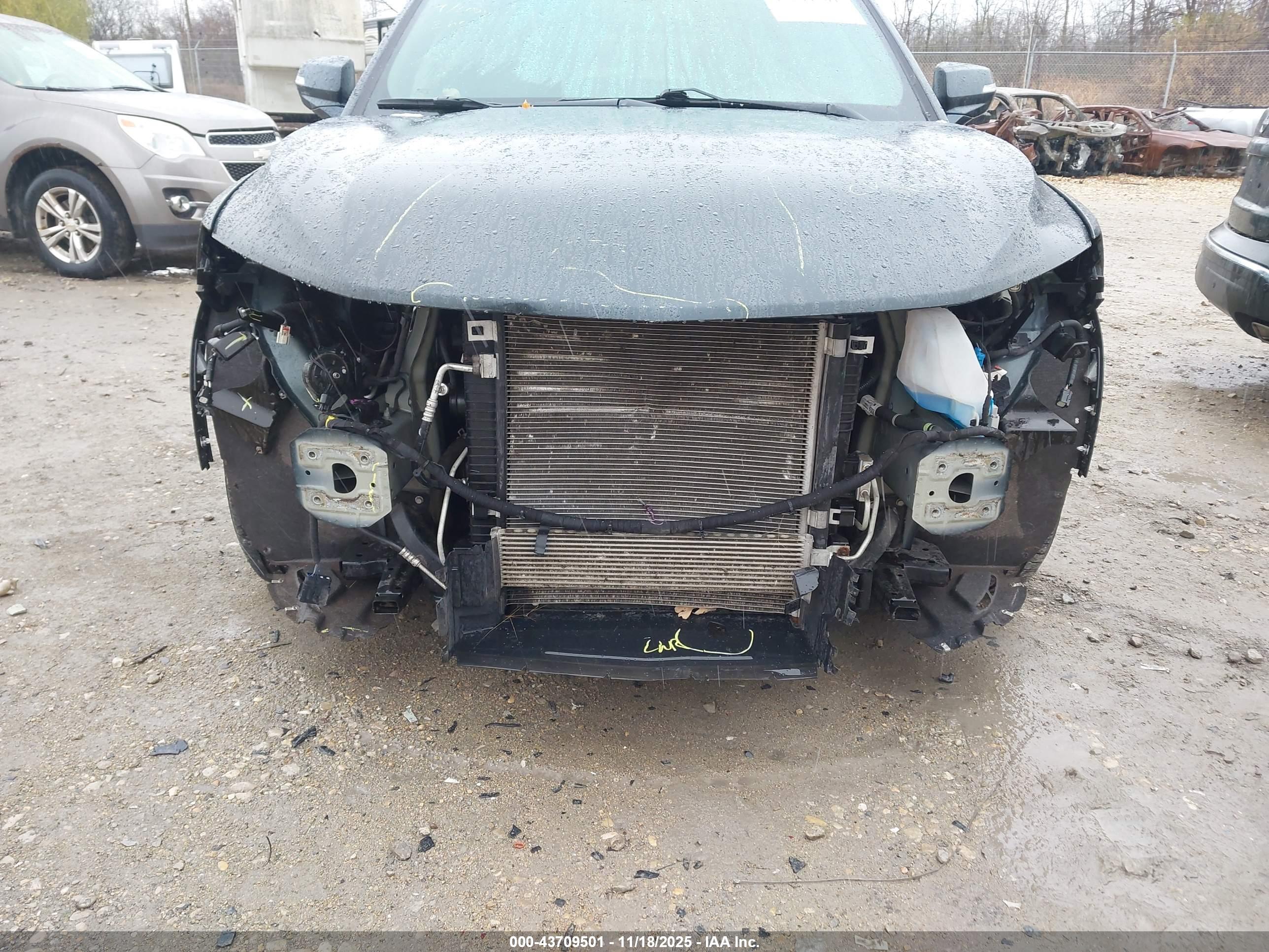 CHEVROLET BLAZER image 6