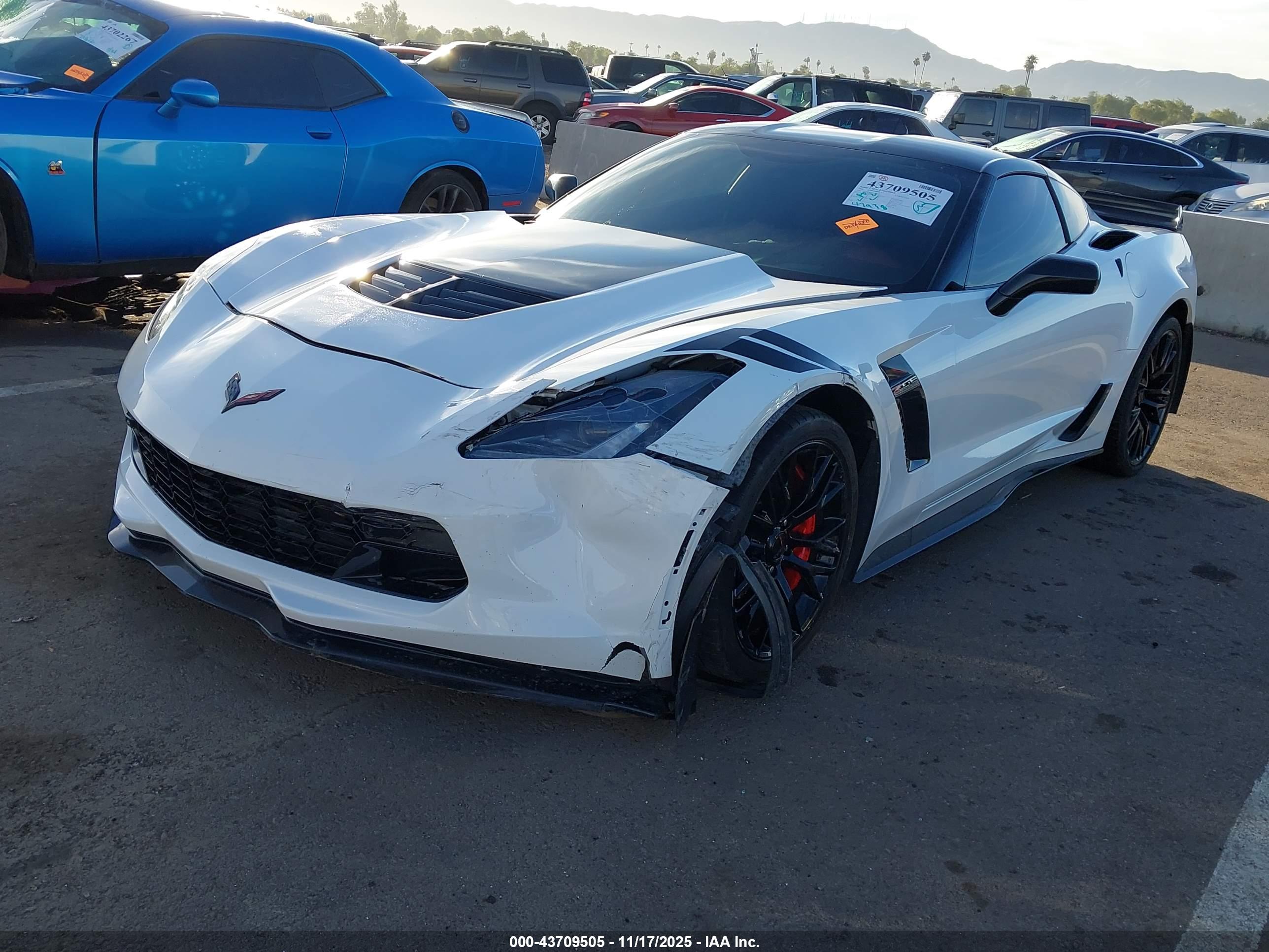 CHEVROLET CORVETTE image 6