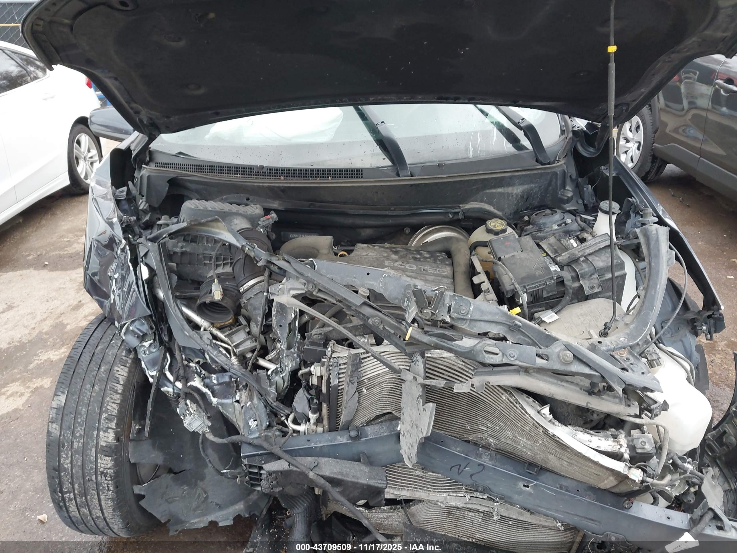CHEVROLET EQUINOX image 10