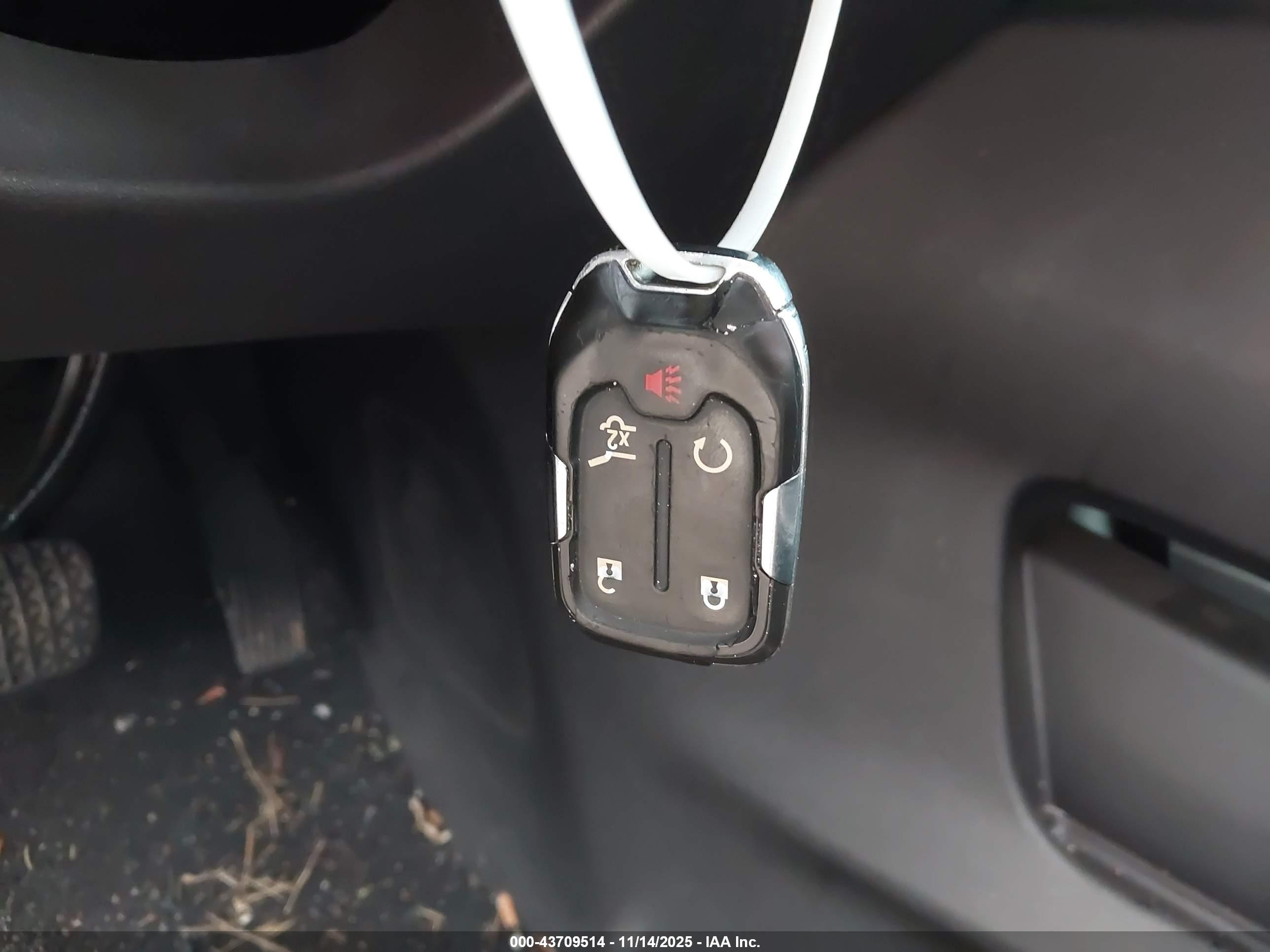 GMC TERRAIN image 11