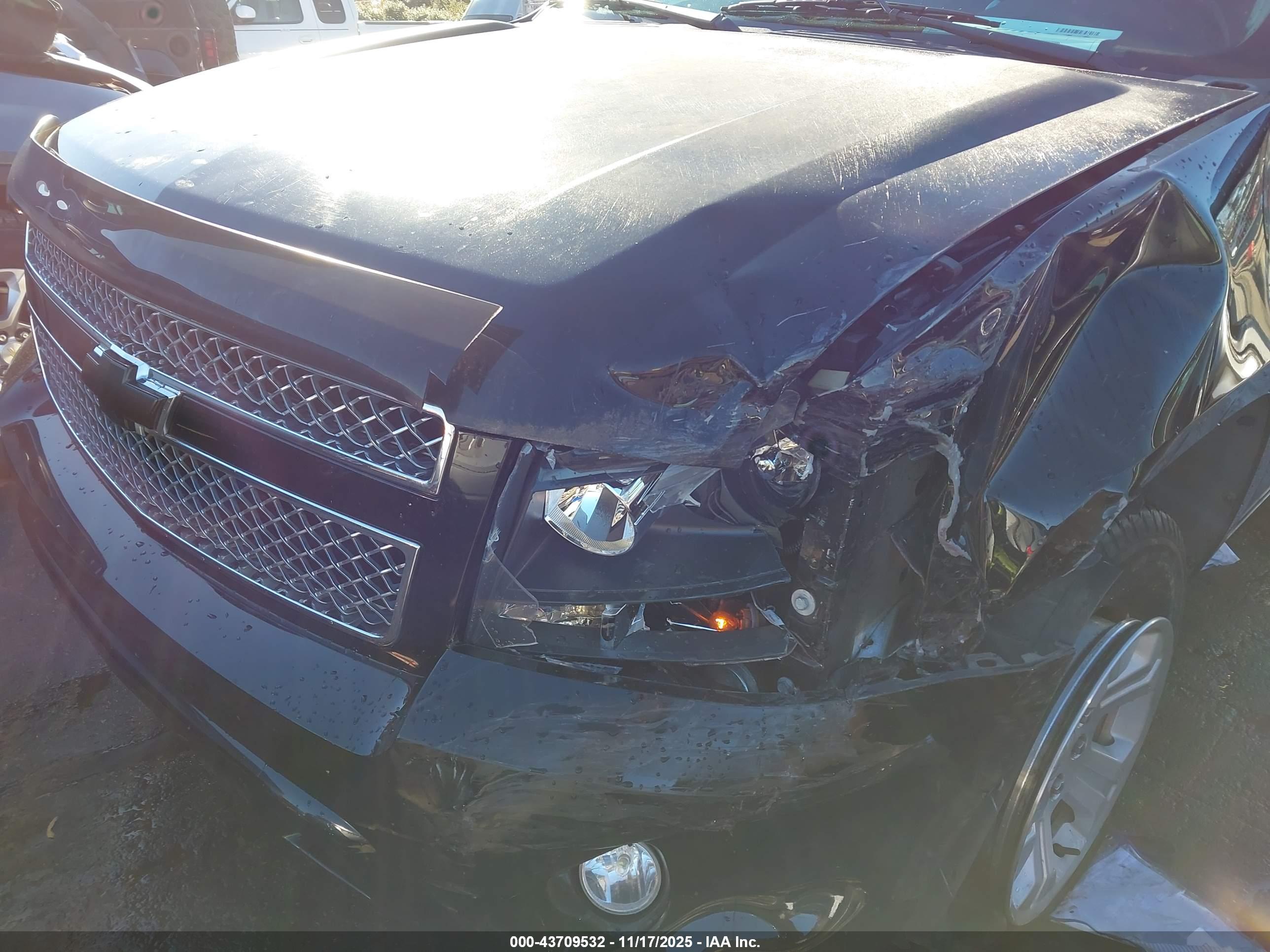 CHEVROLET TAHOE image 6