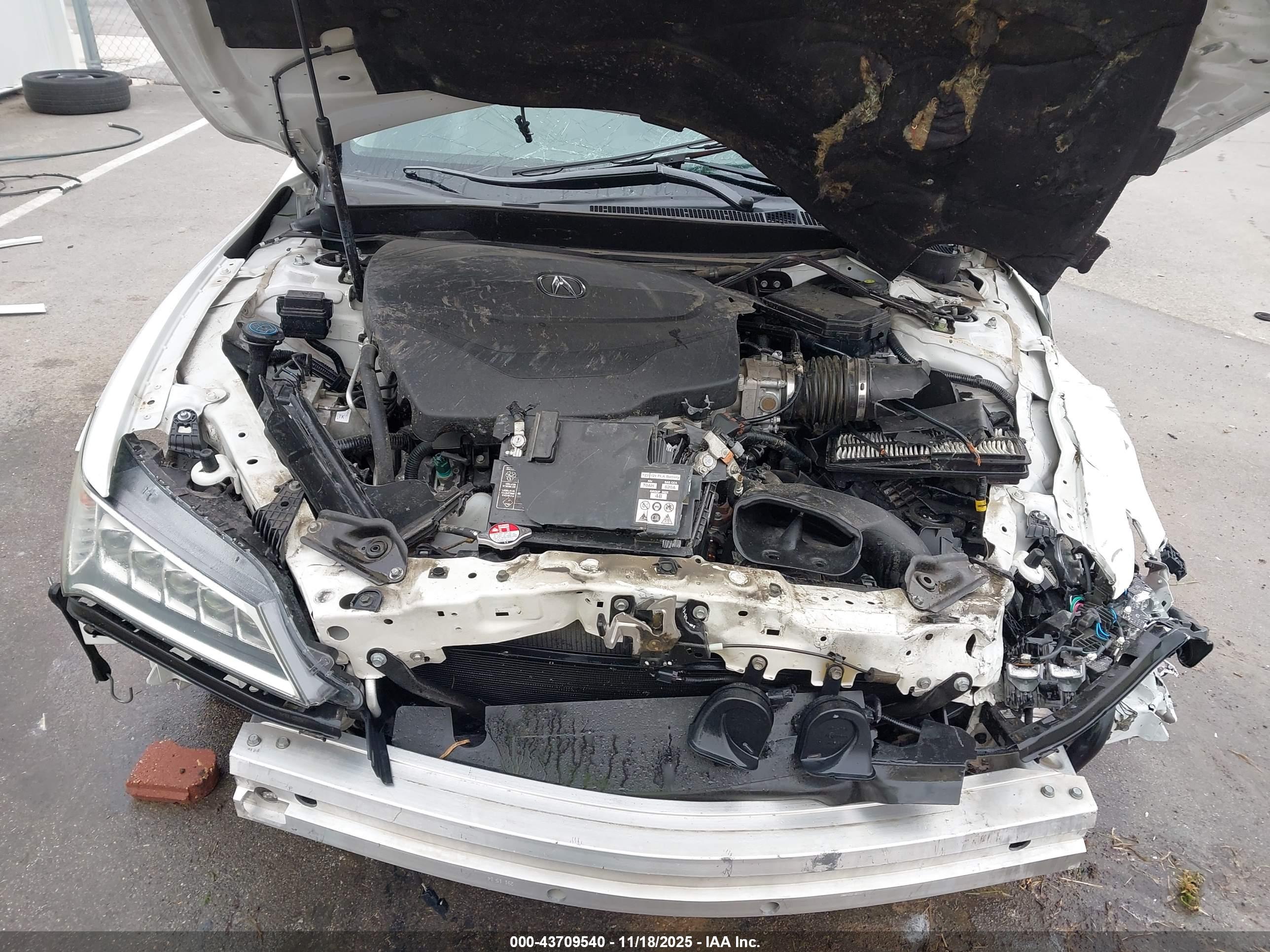 ACURA TLX image 10