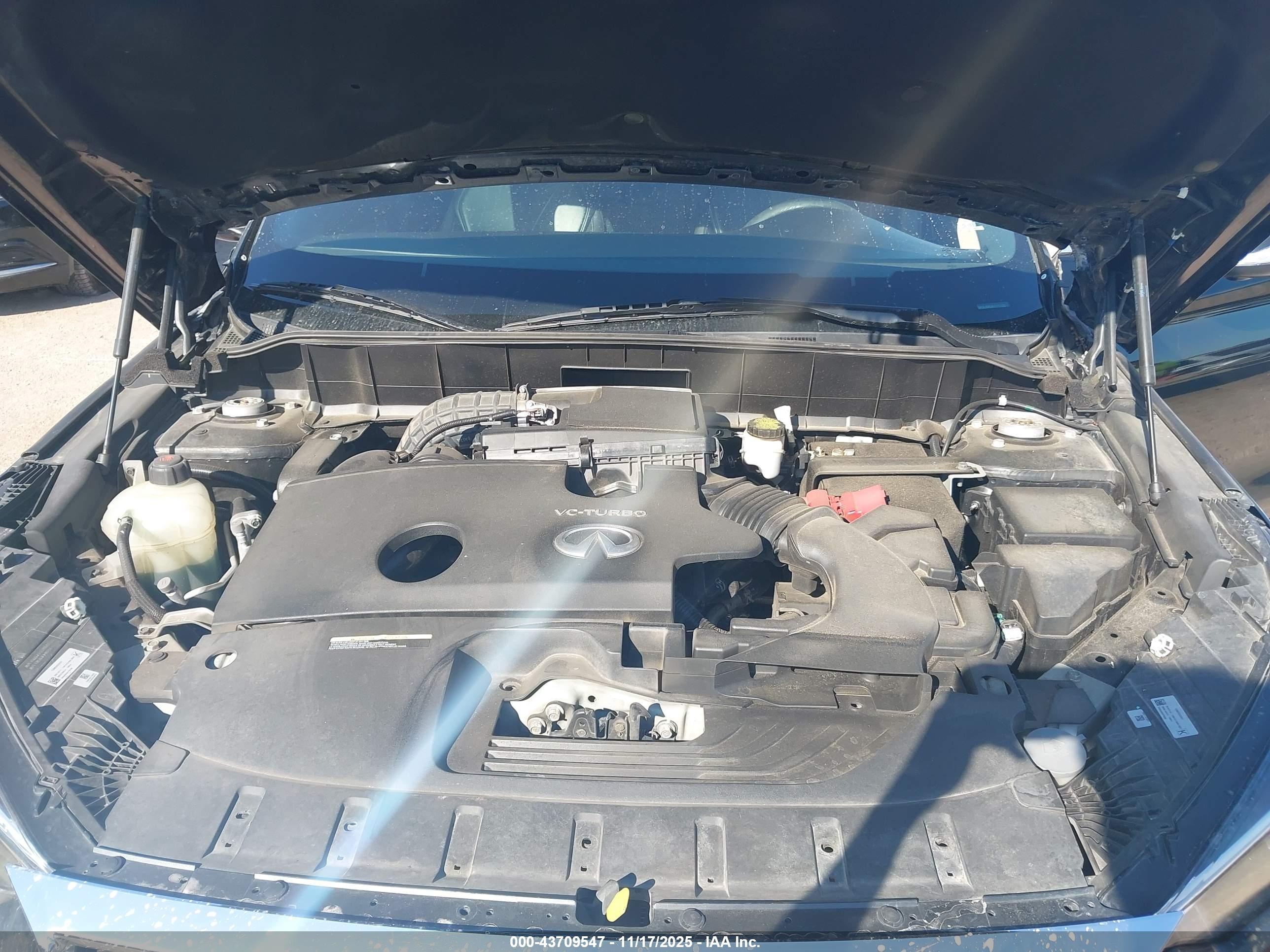 INFINITI QX50 image 10
