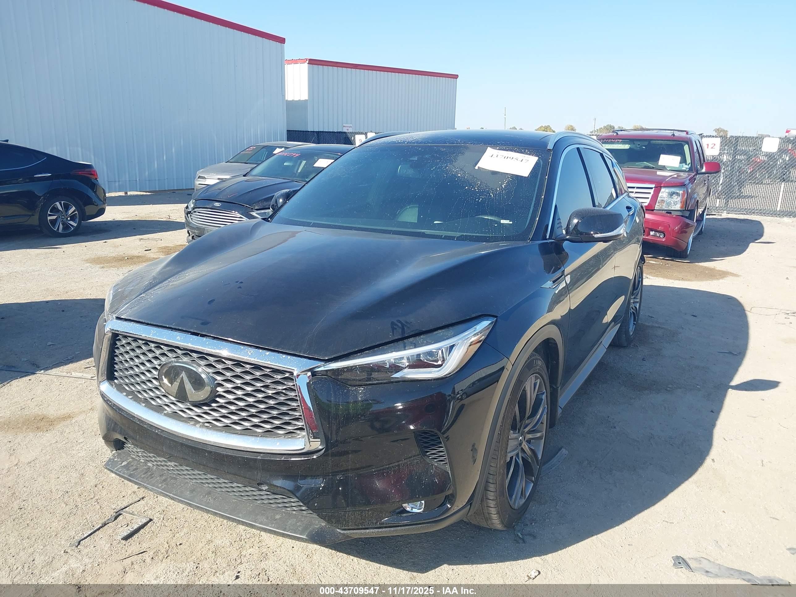 INFINITI QX50 image 2