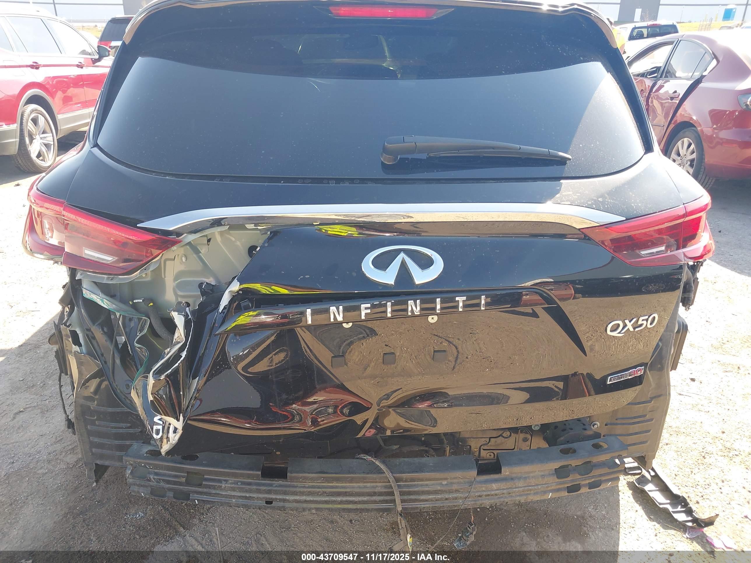 INFINITI QX50 image 6