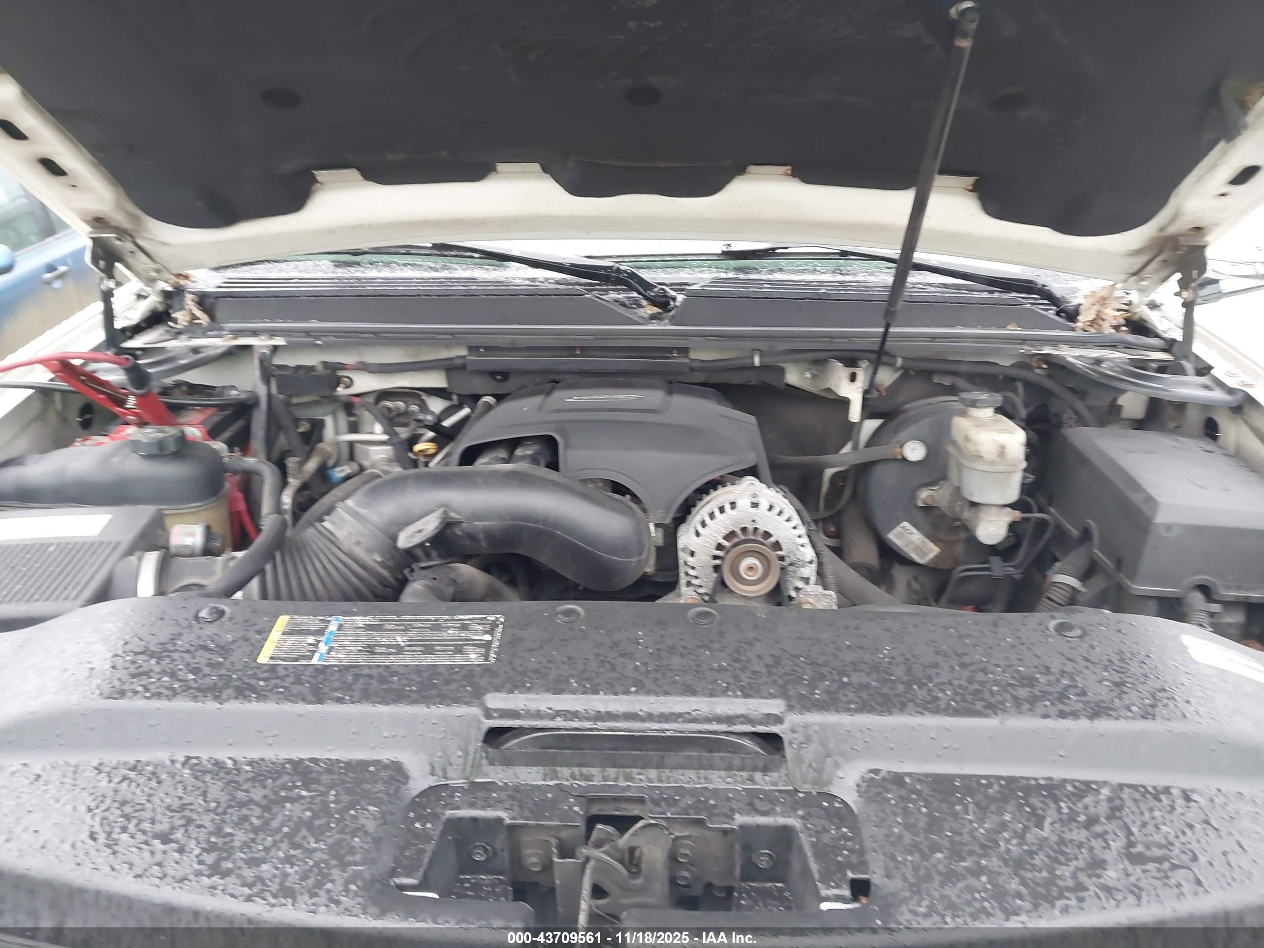 CADILLAC ESCALADE image 10