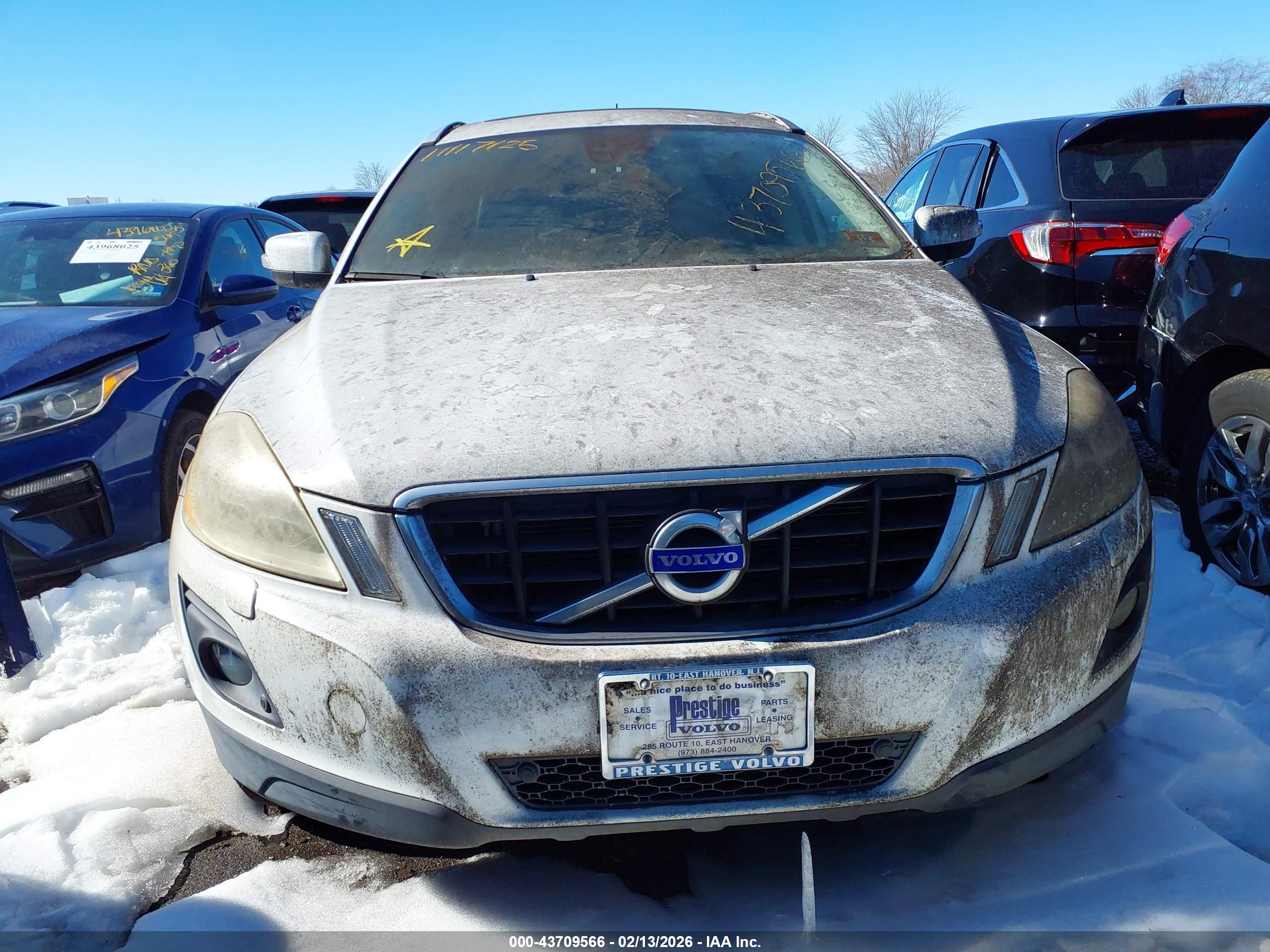 VOLVO XC60 image 6