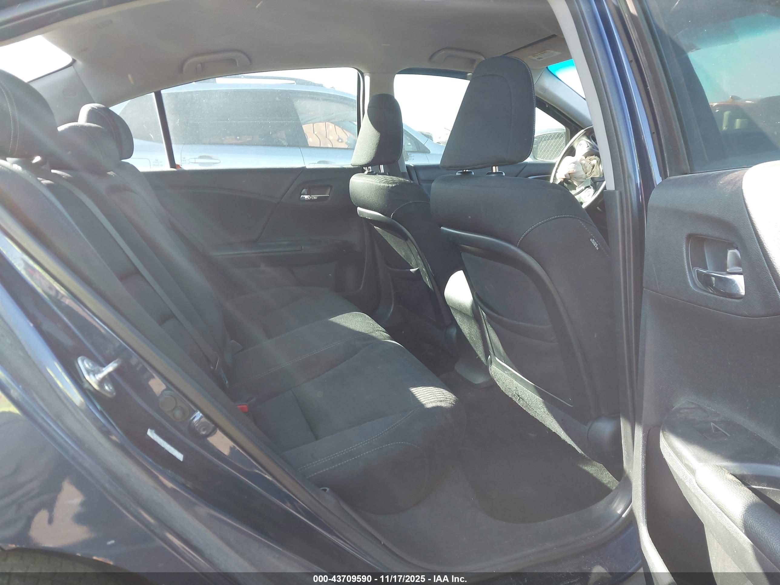 HONDA ACCORD image 8